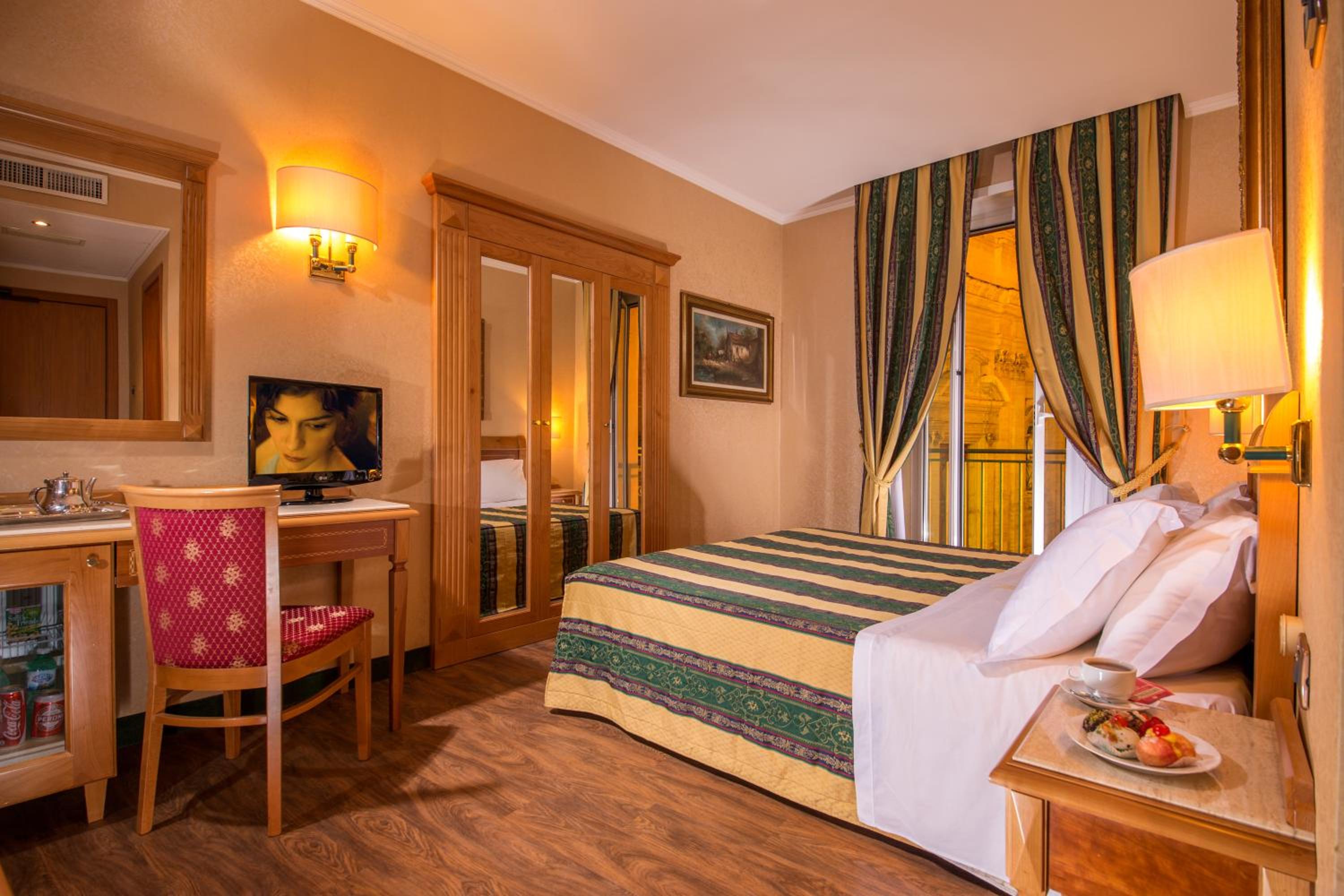 Junior Suite (2 Adults) photo 2