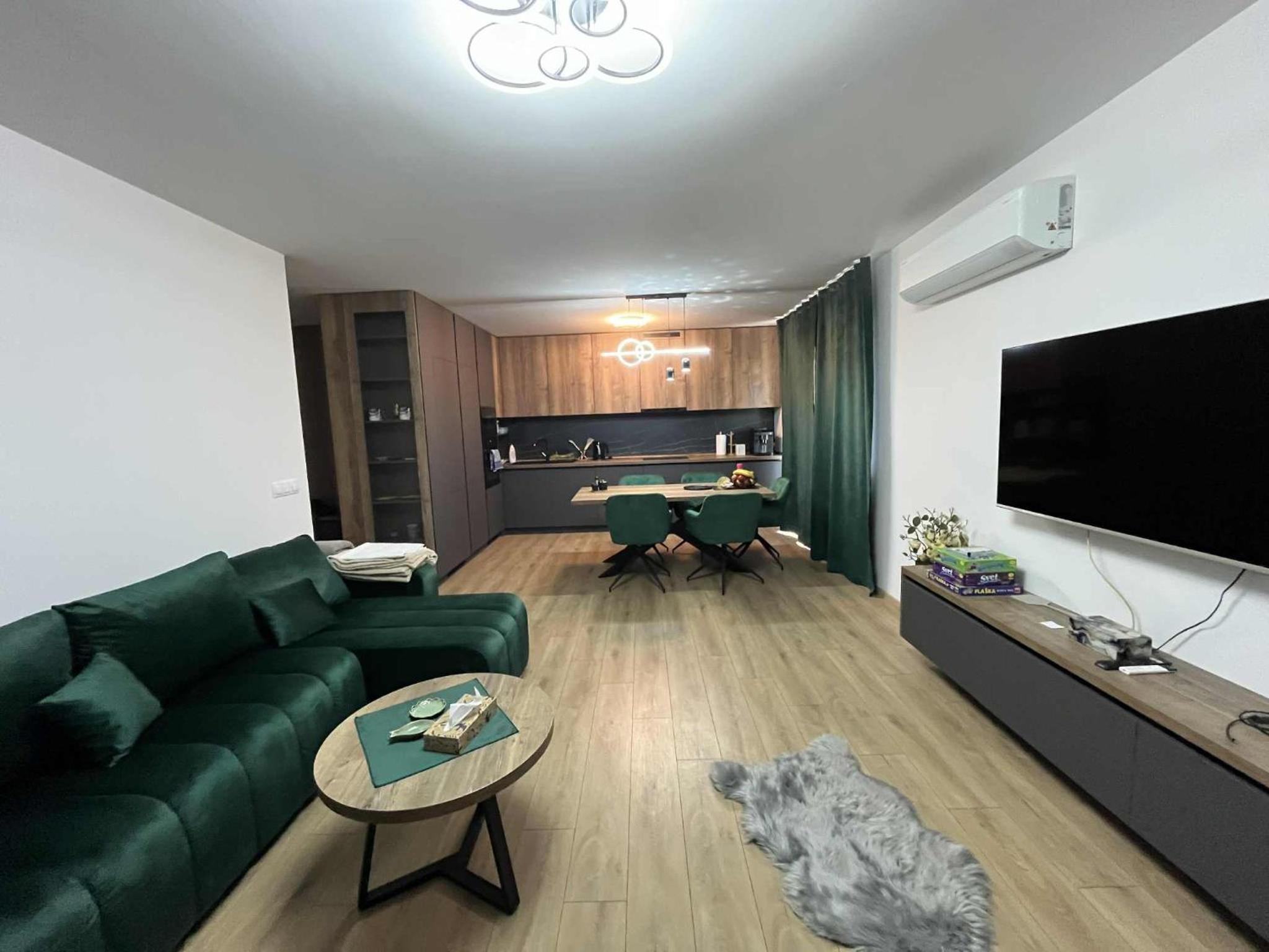 Two-Bedroom Apartment with Balcony photo 1