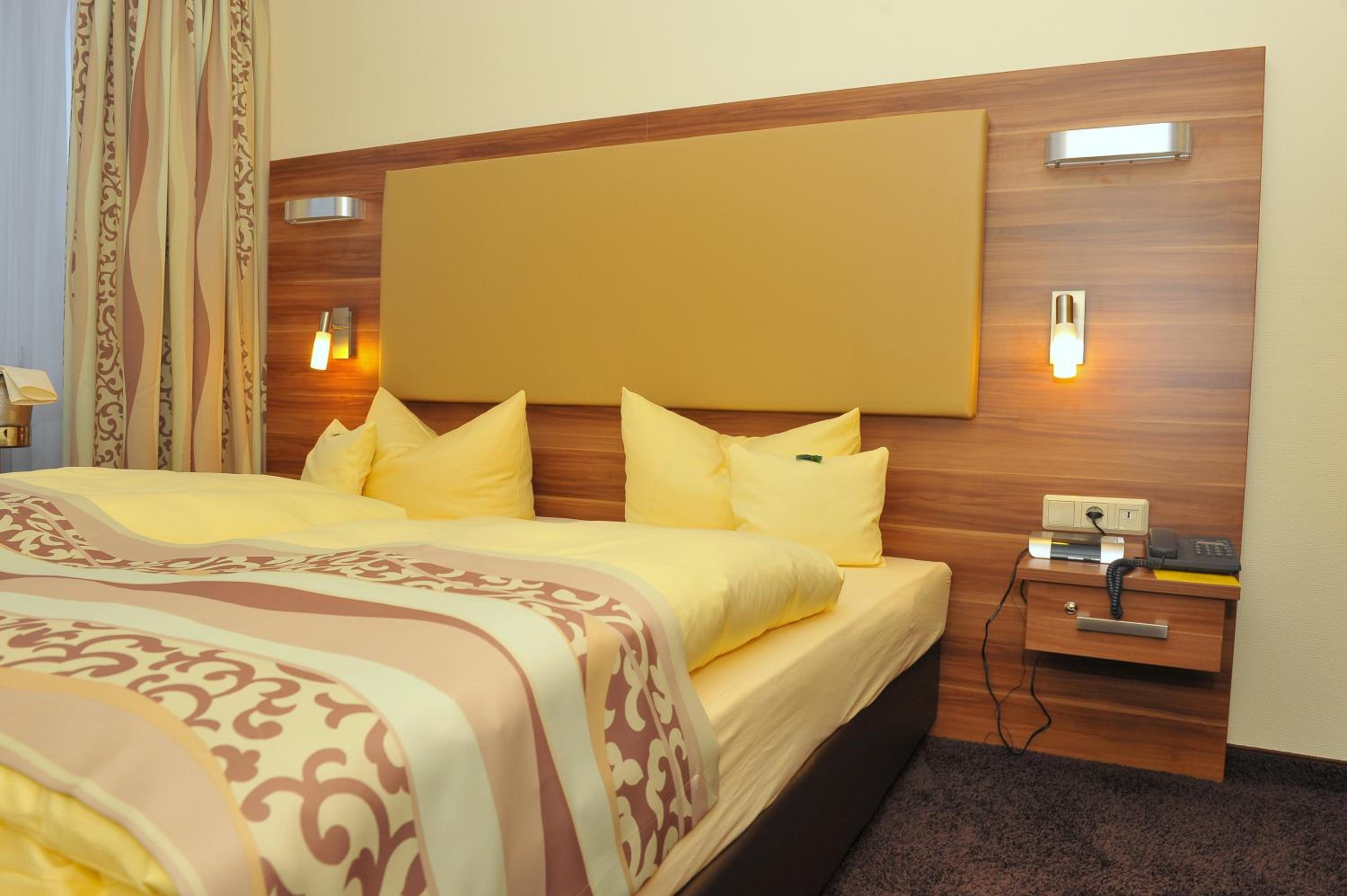 Standard Double Room photo 2