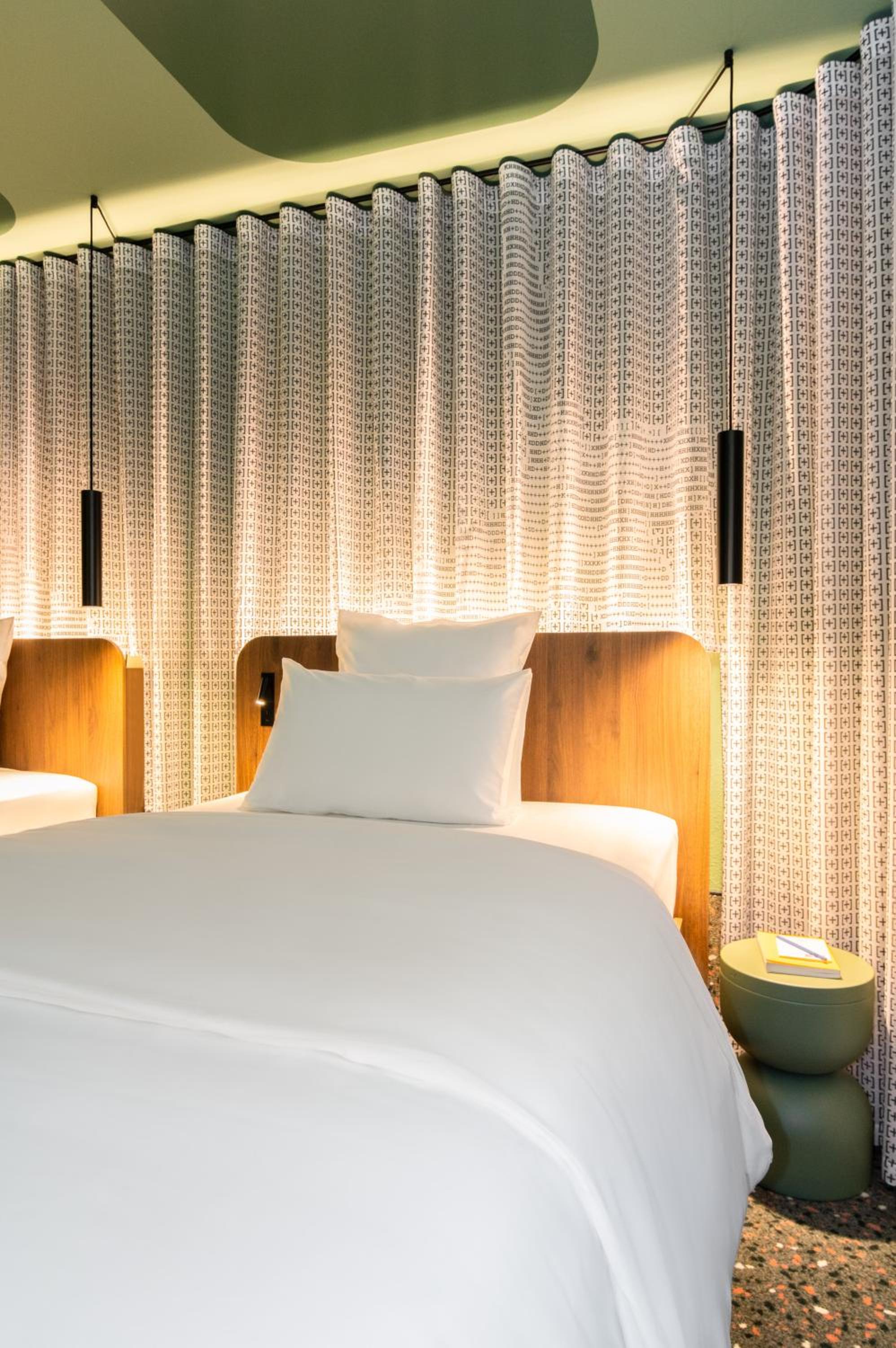 TRIBE Extra Twin Room - Photo 2