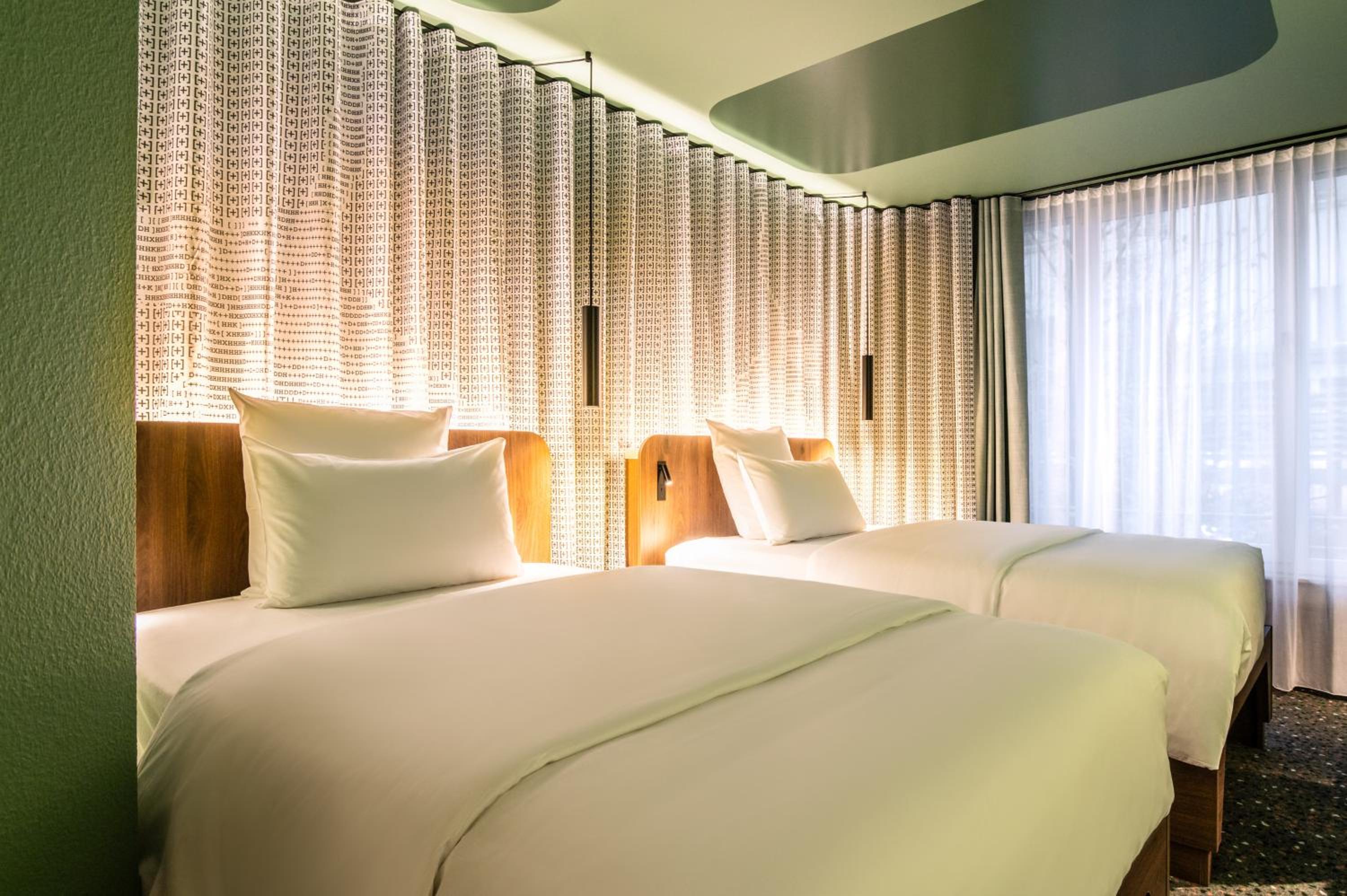 TRIBE Extra Twin Room - Photo 3