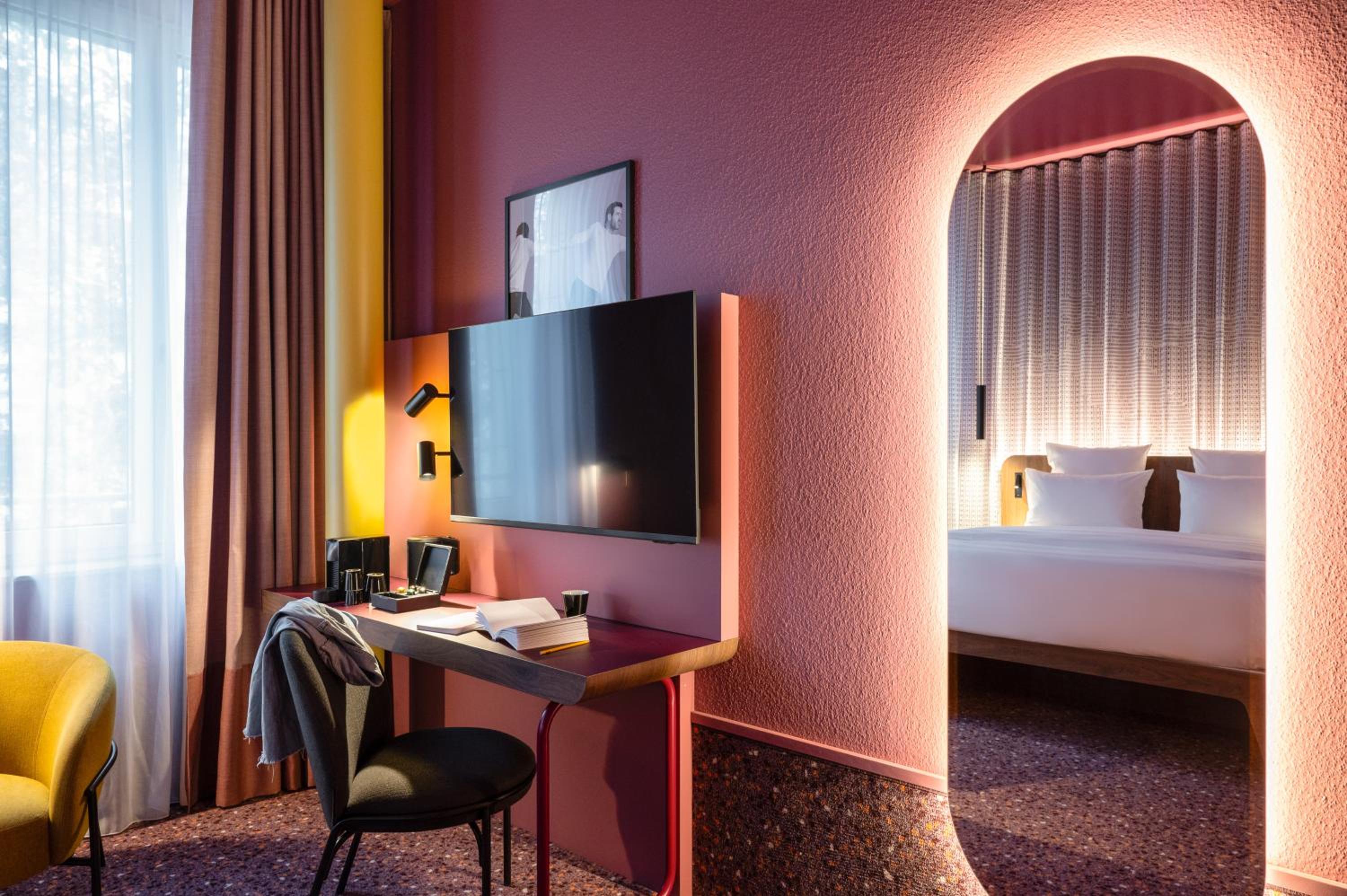 TRIBE Extra Room - Photo 3