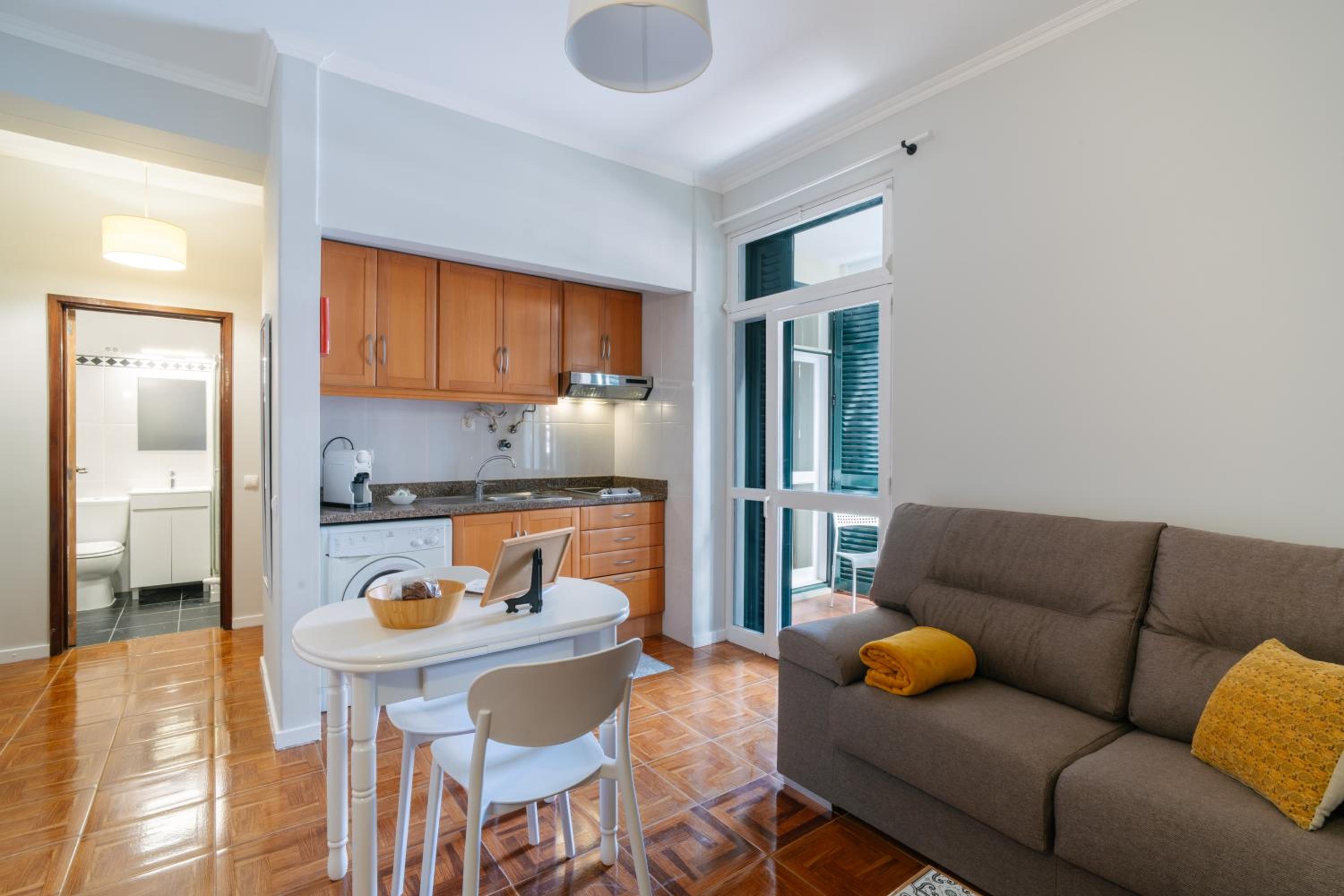 One-Bedroom Apartment