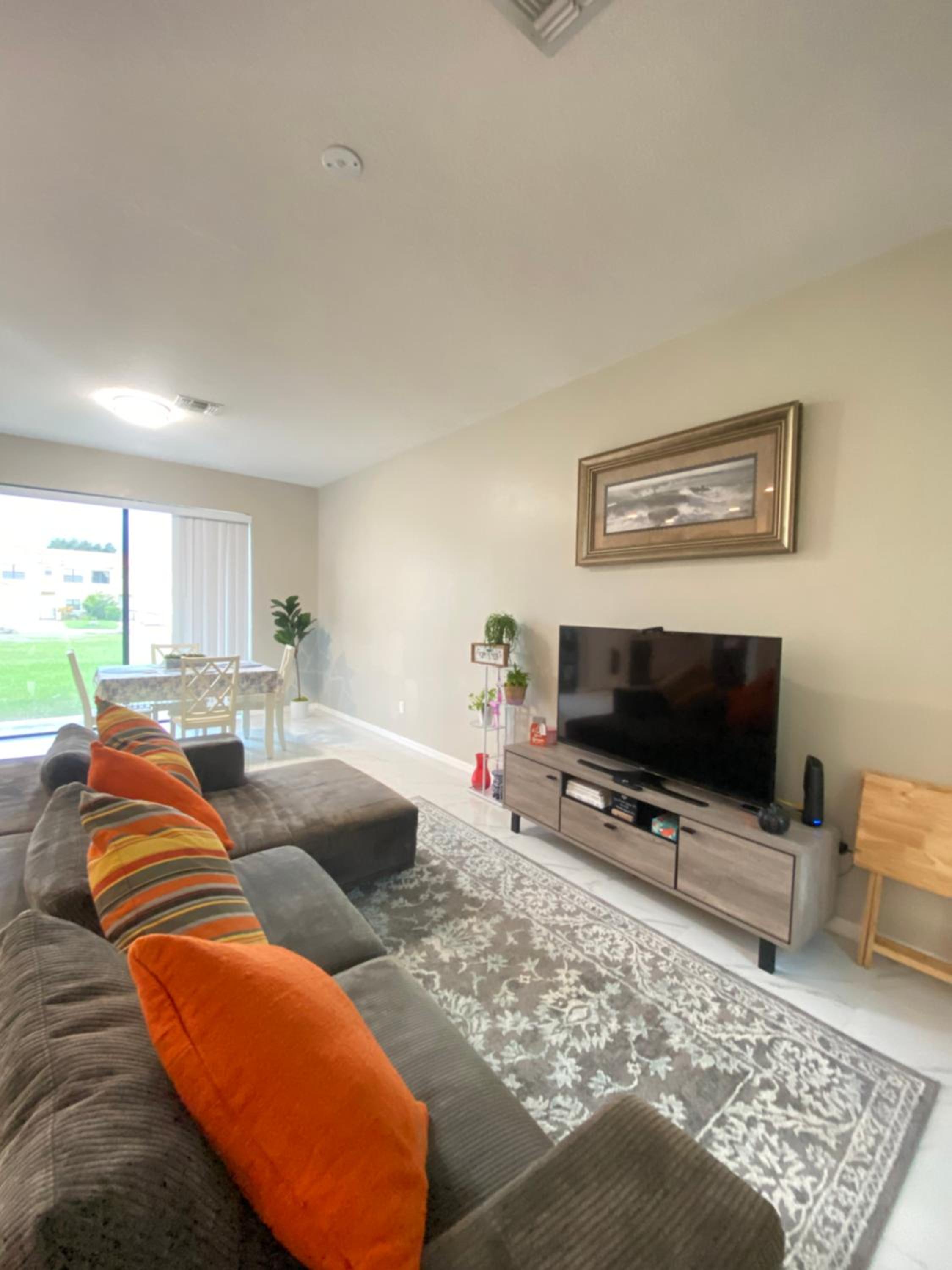 Two-Bedroom House photo 2