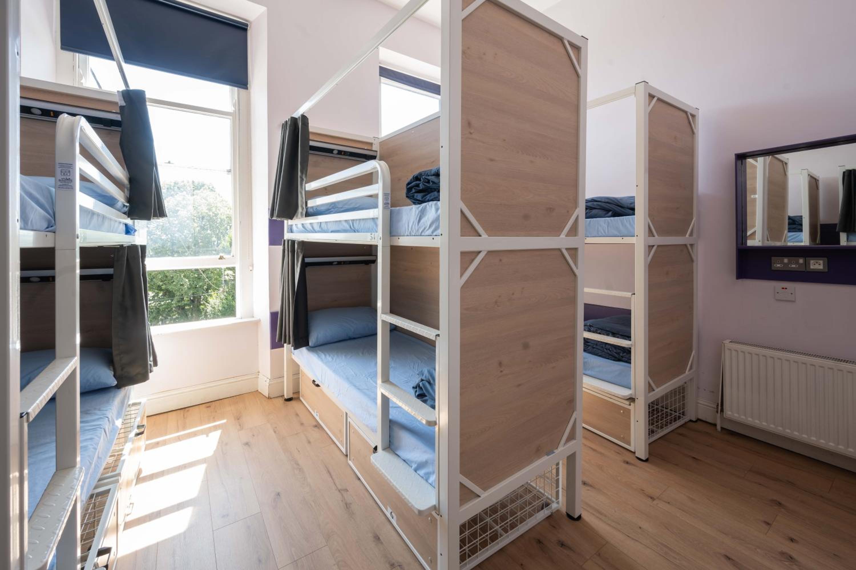 Bed in 8-Bed Mixed Dormitory Room photo 1