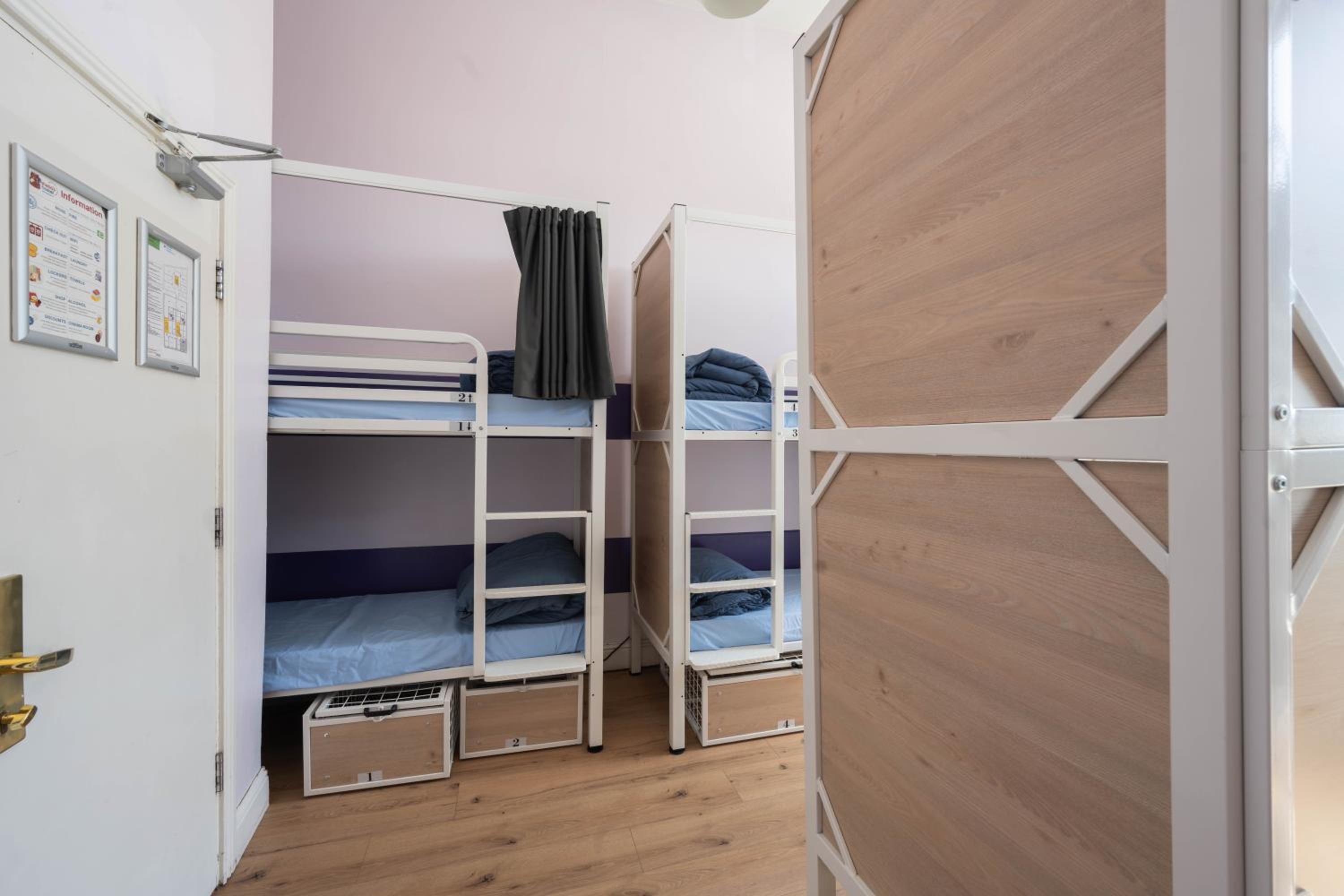 Bed in 8-Bed Mixed Dormitory Room photo 3