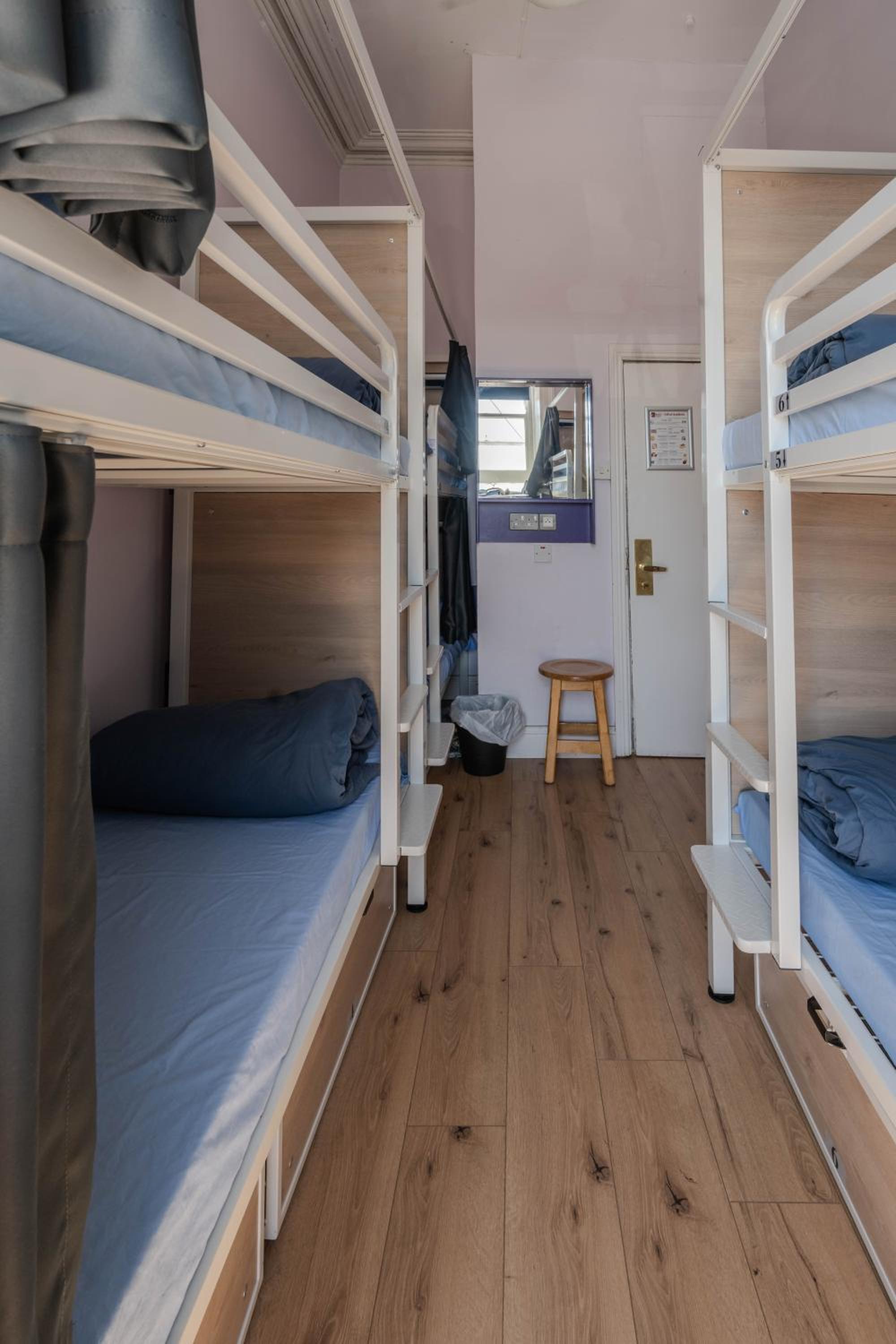 Bed in 6-Bed Mixed Dormitory Room photo 3