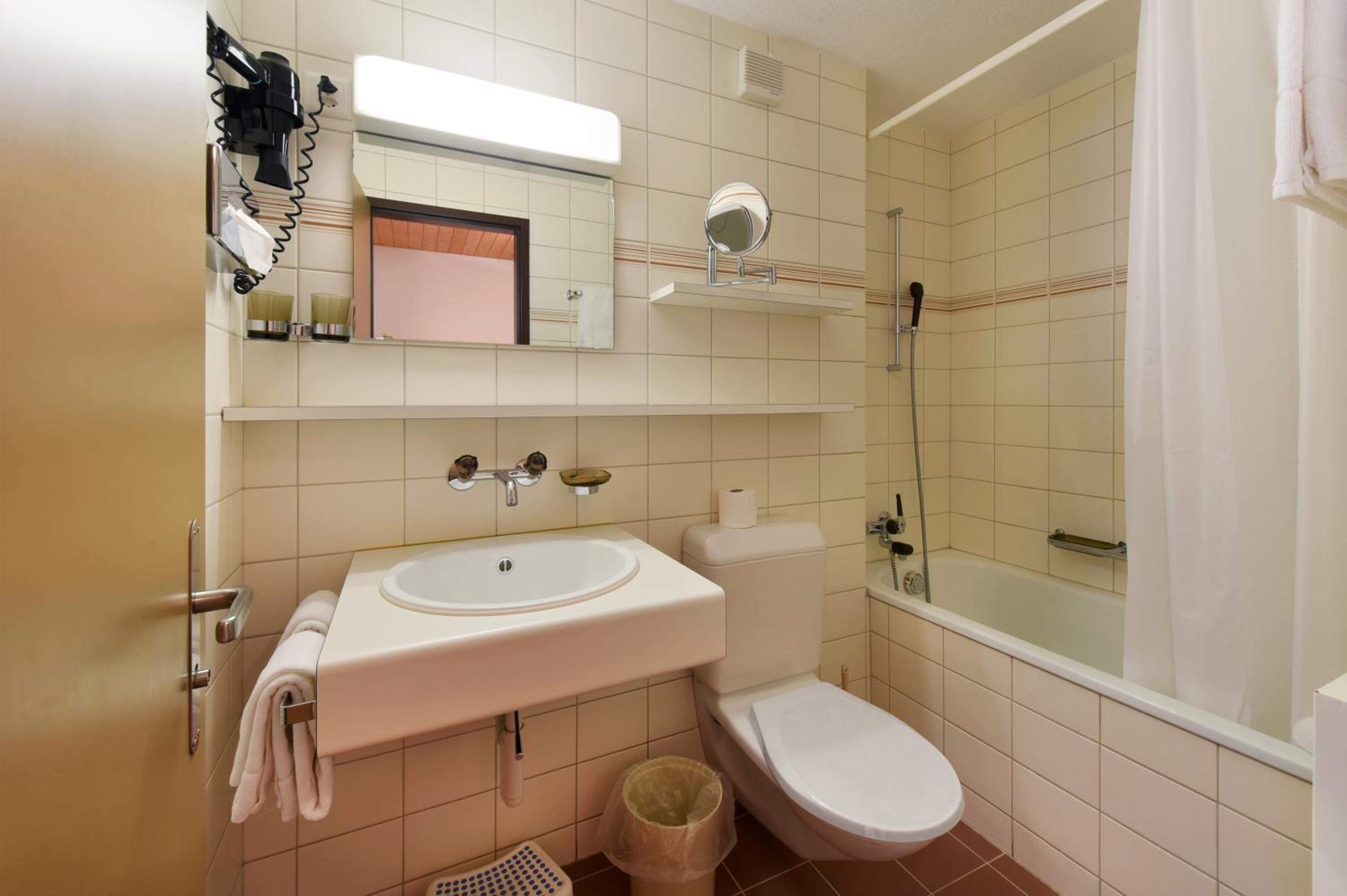 Superior Double or Twin Room with Mountain View - Photo 5