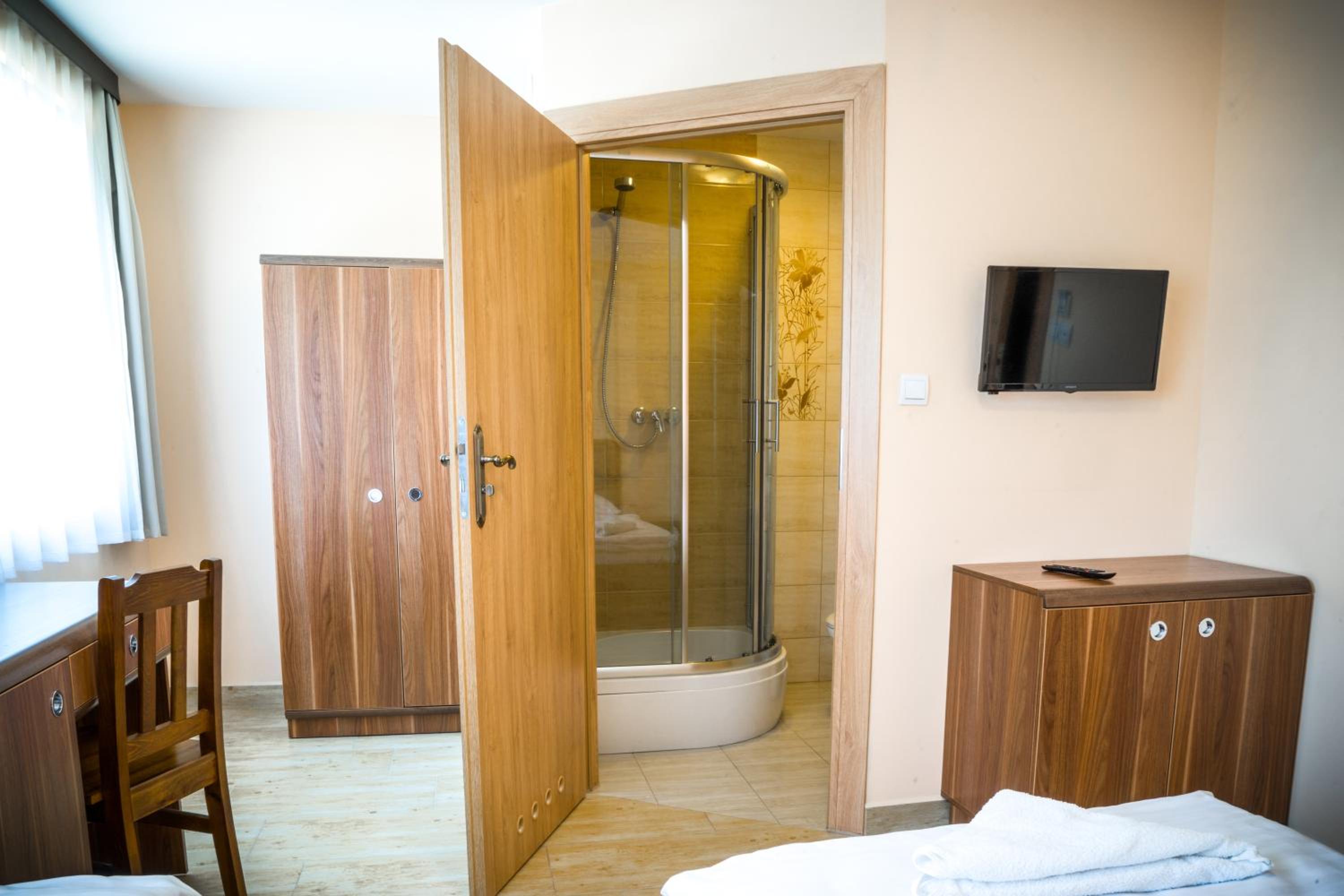 Triple Room - Photo 3