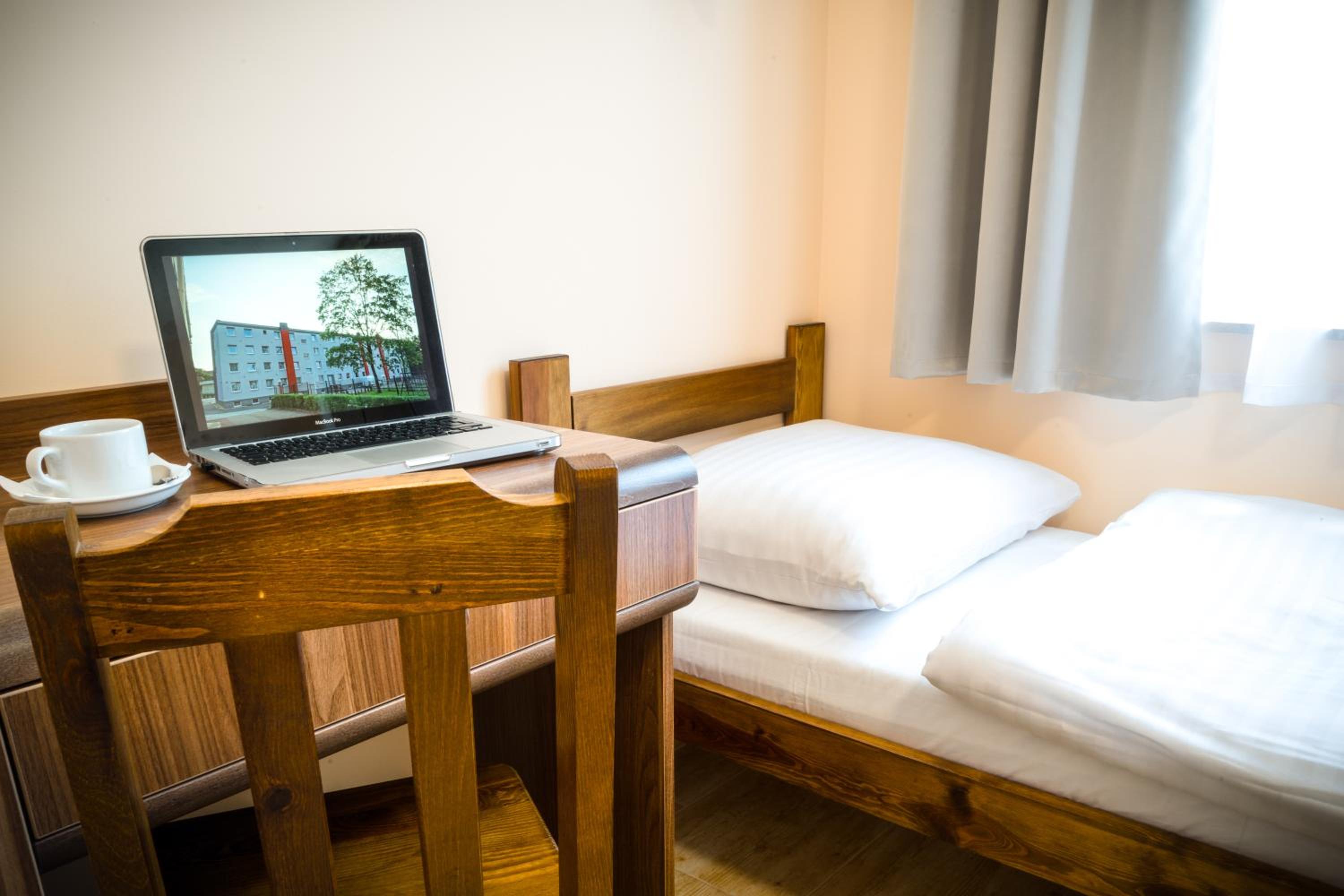 Twin Room - Photo 1