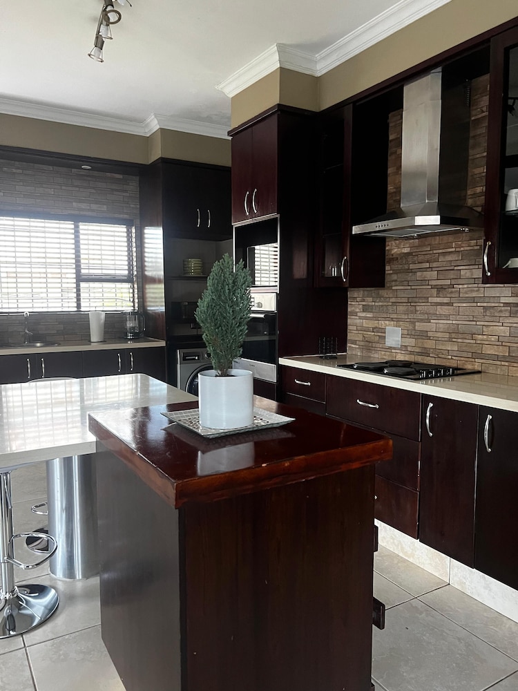 Luxury Duplex photo 2