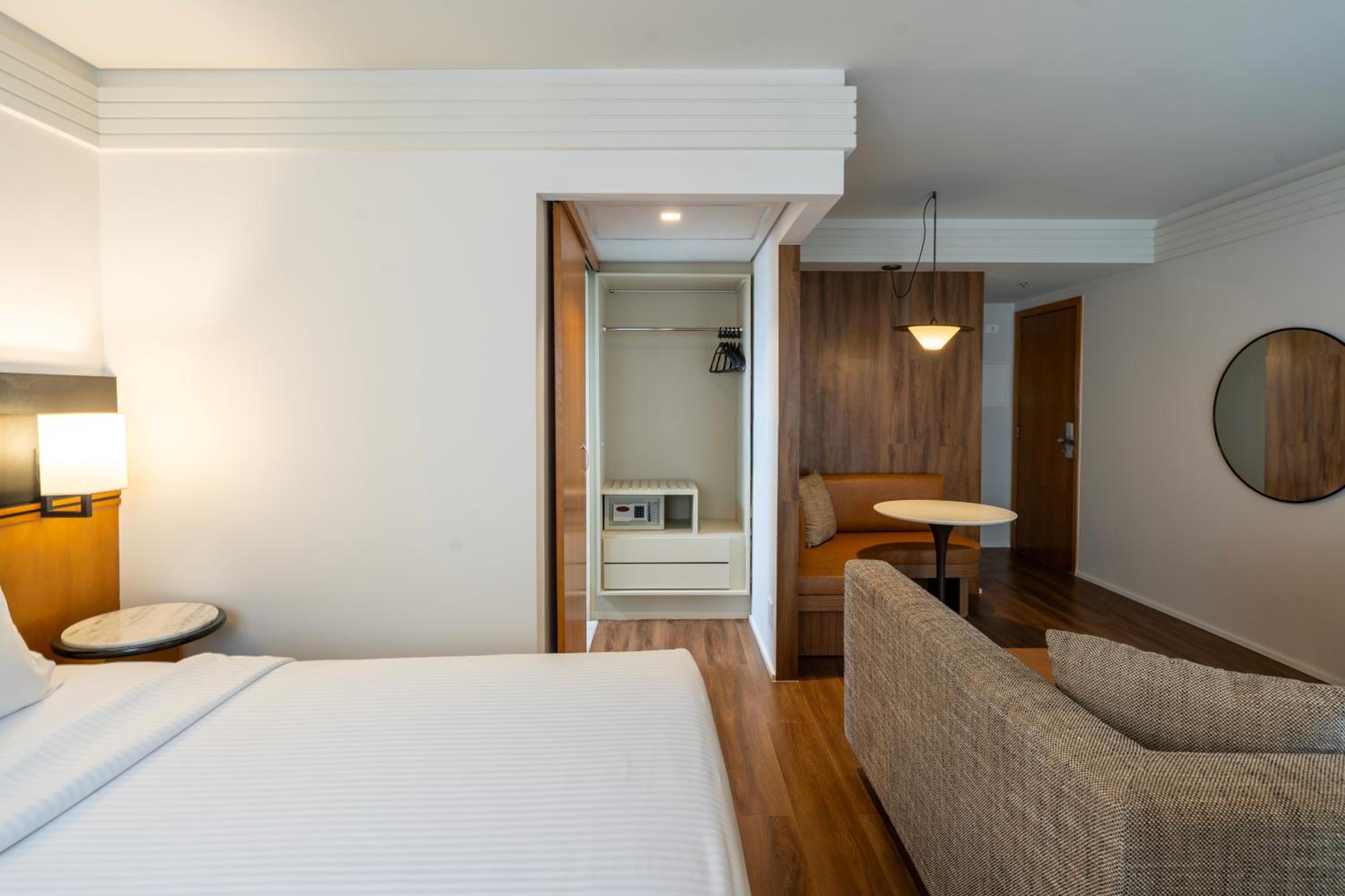 Deluxe Junior Suite
