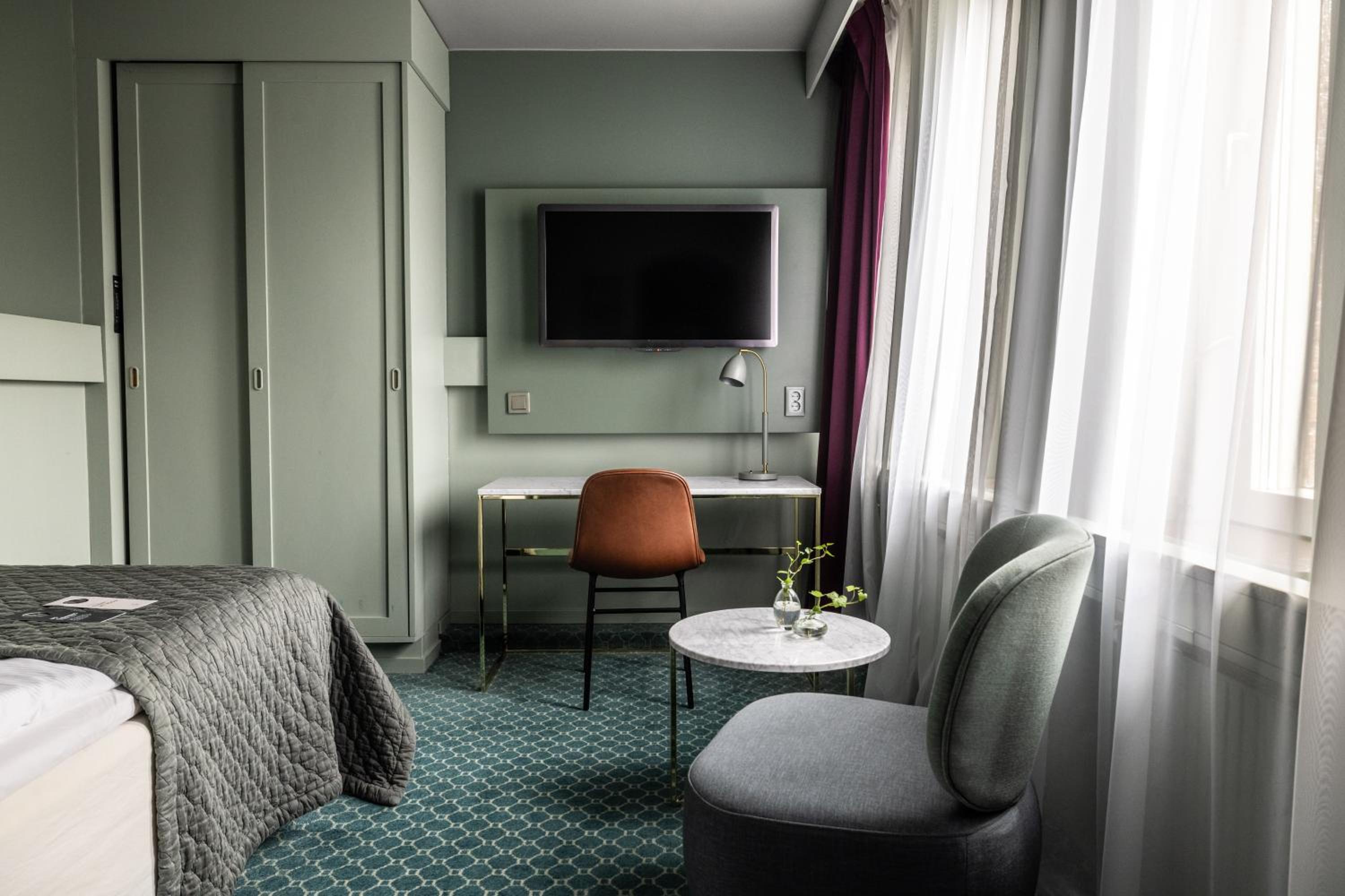 Single Room photo 2