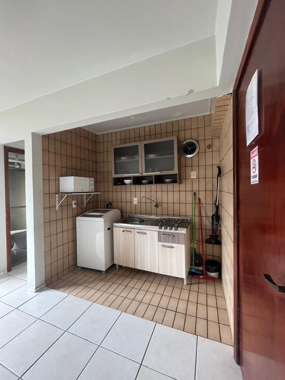 One-Bedroom Apartment - Photo 4
