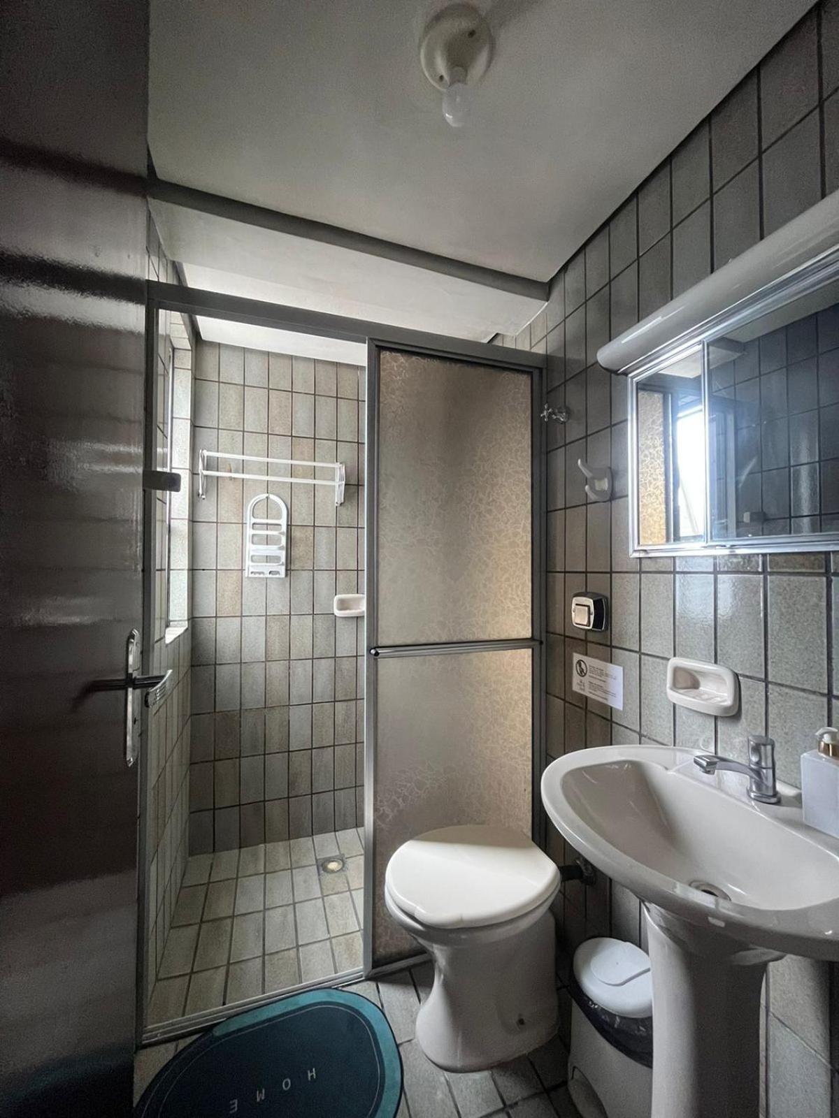 One-Bedroom Apartment - Photo 7
