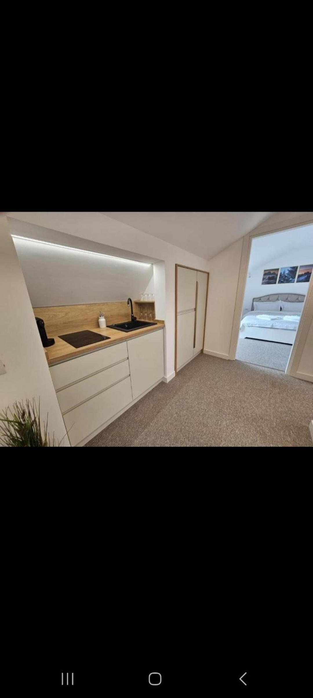 Two-Bedroom Deluxe Apartment - Photo 1
