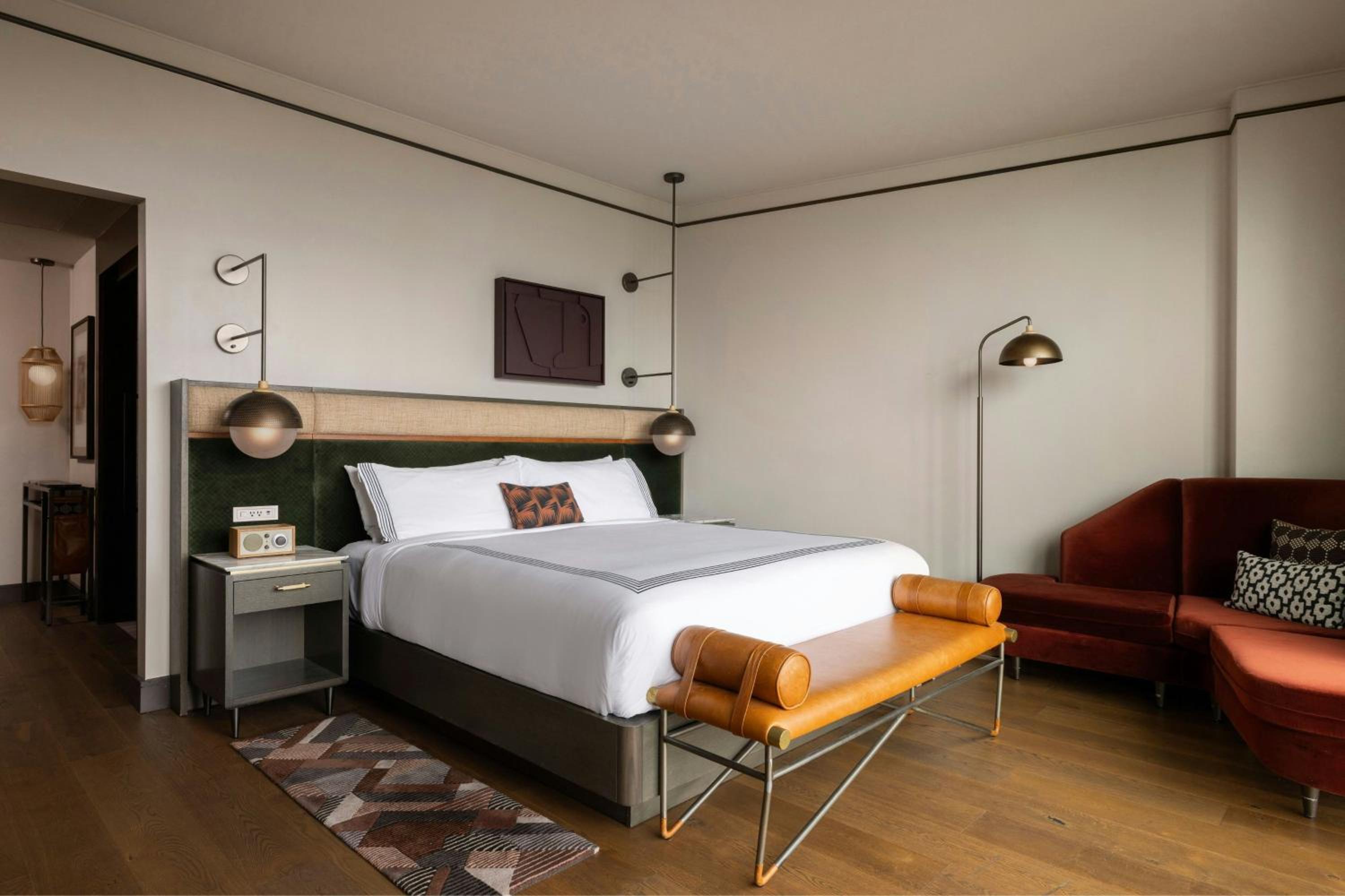 Junior King Suite
