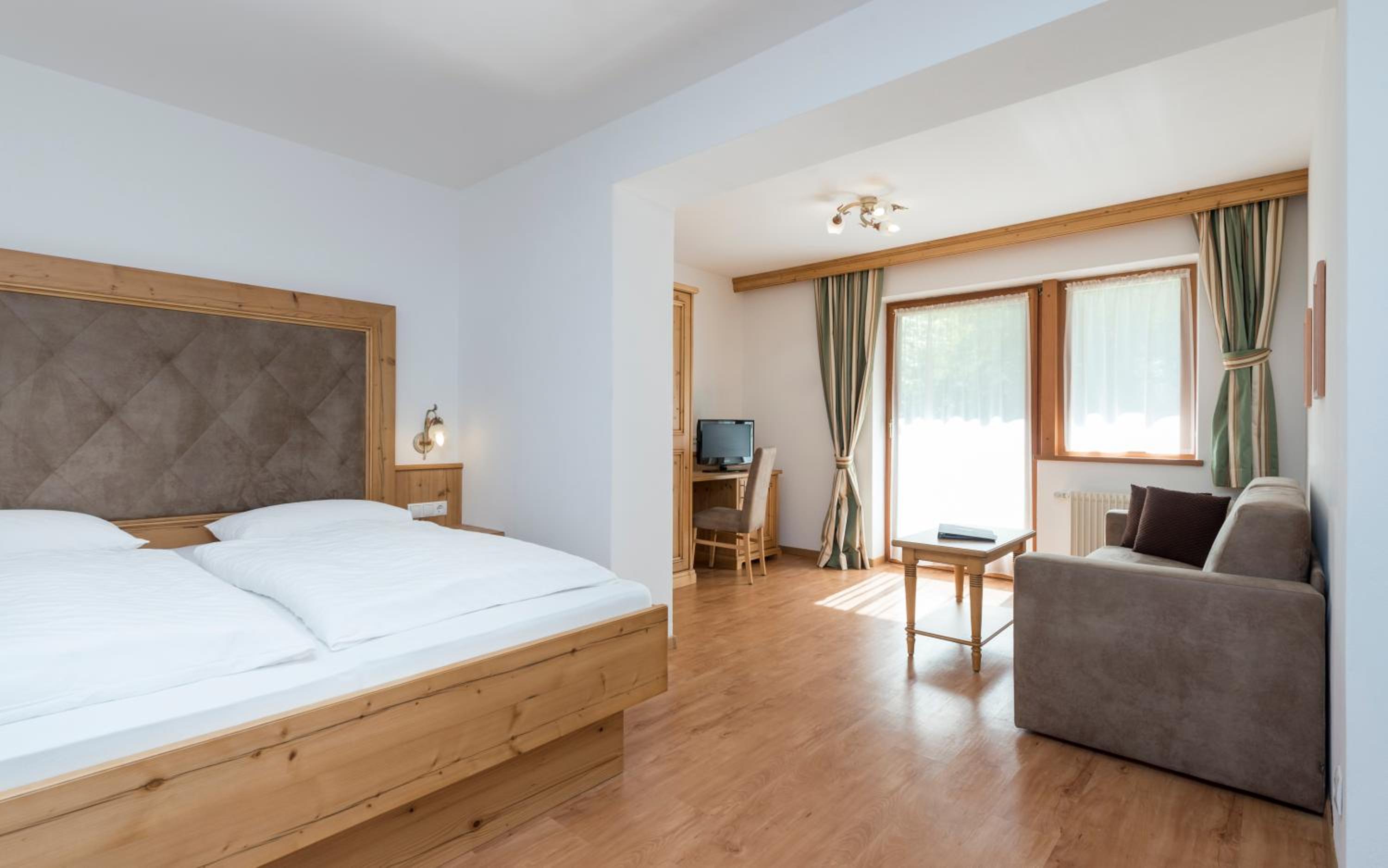 Superior Double Room - Photo 1