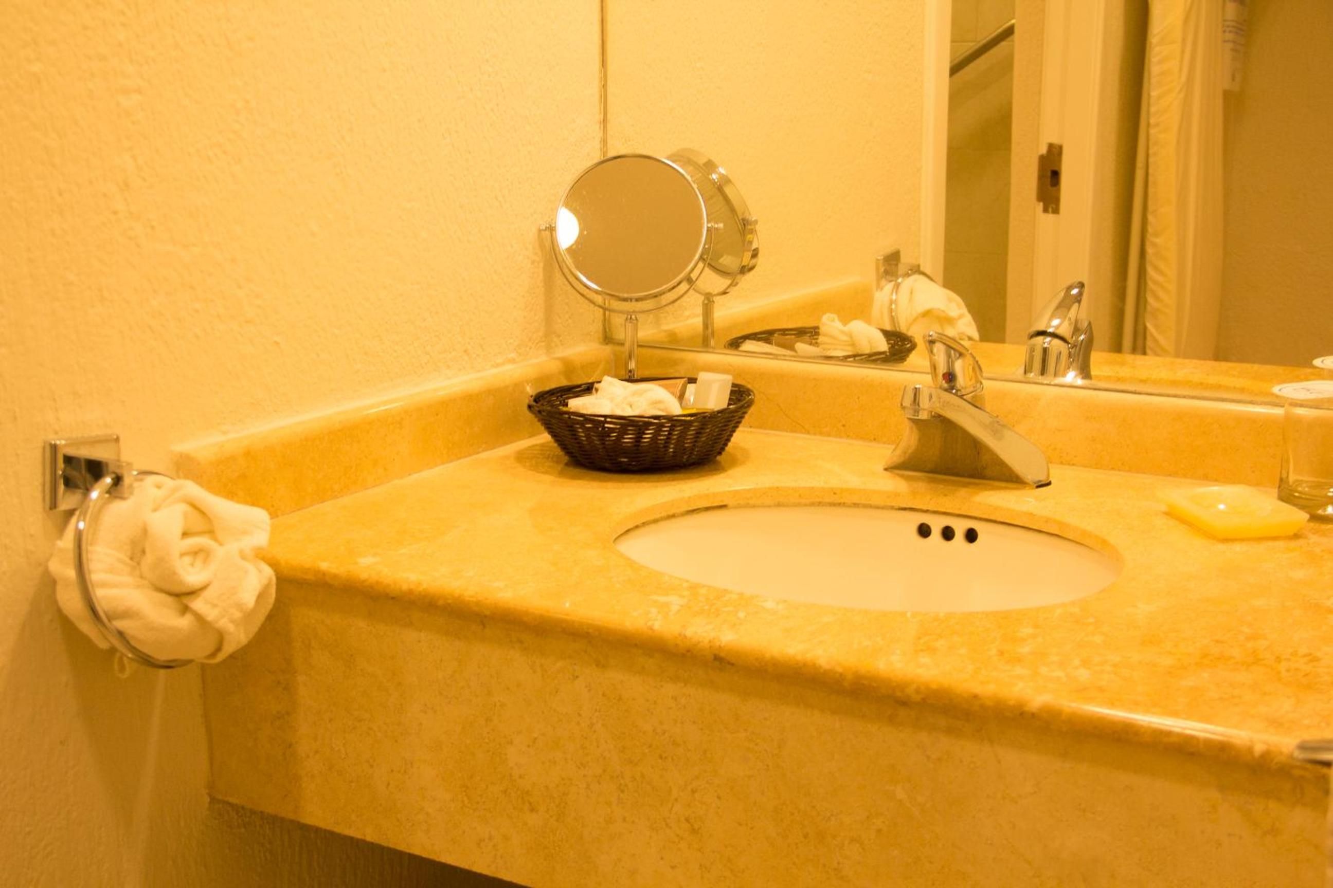 Double Room - Photo 3