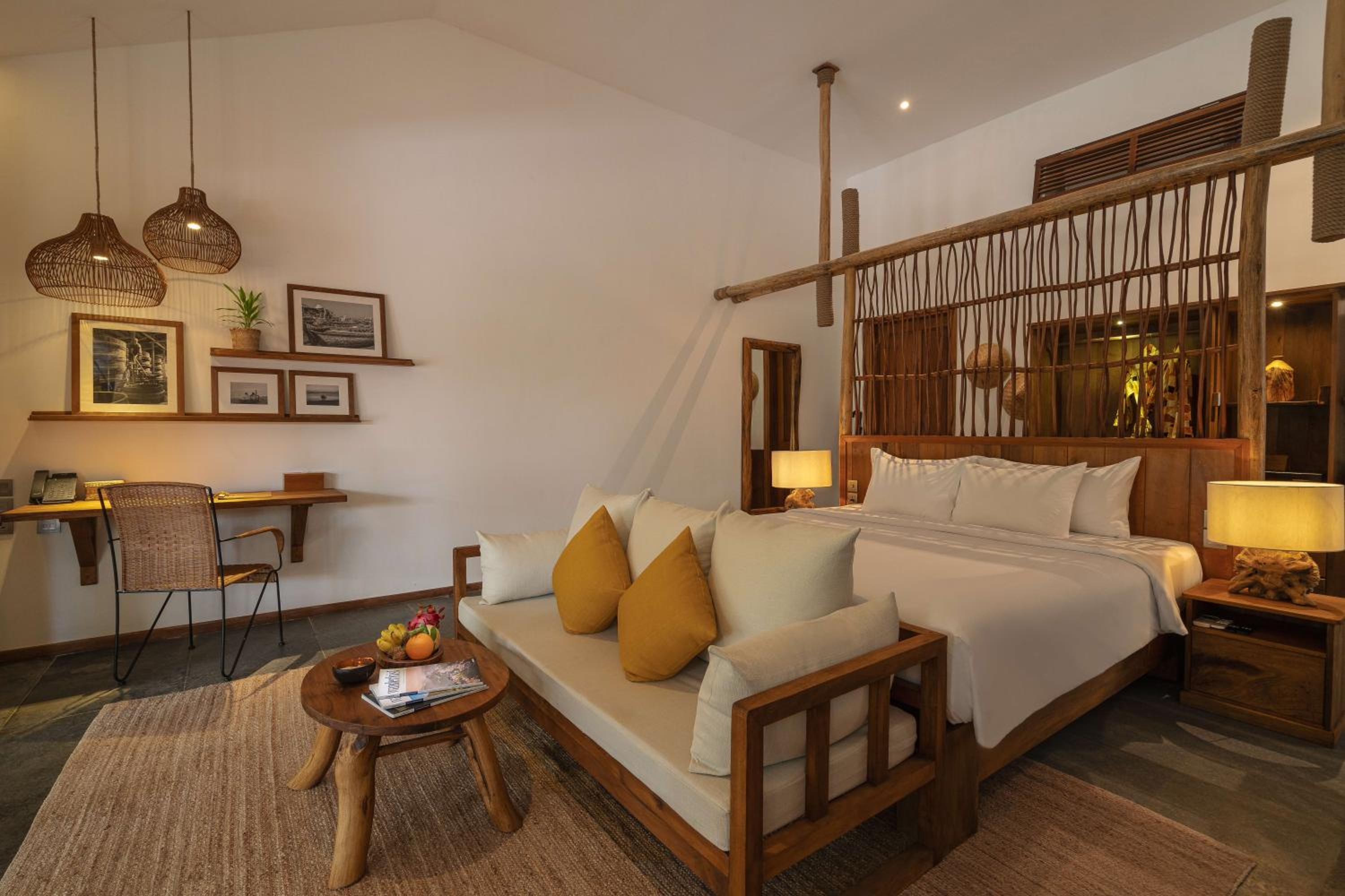 Green Pool Villa