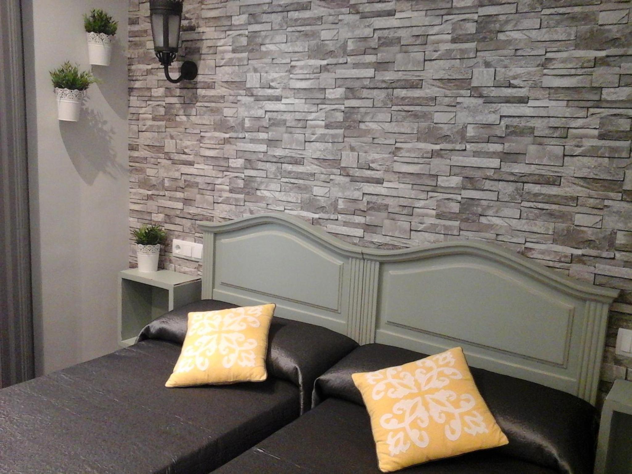 Twin Room - Photo 1