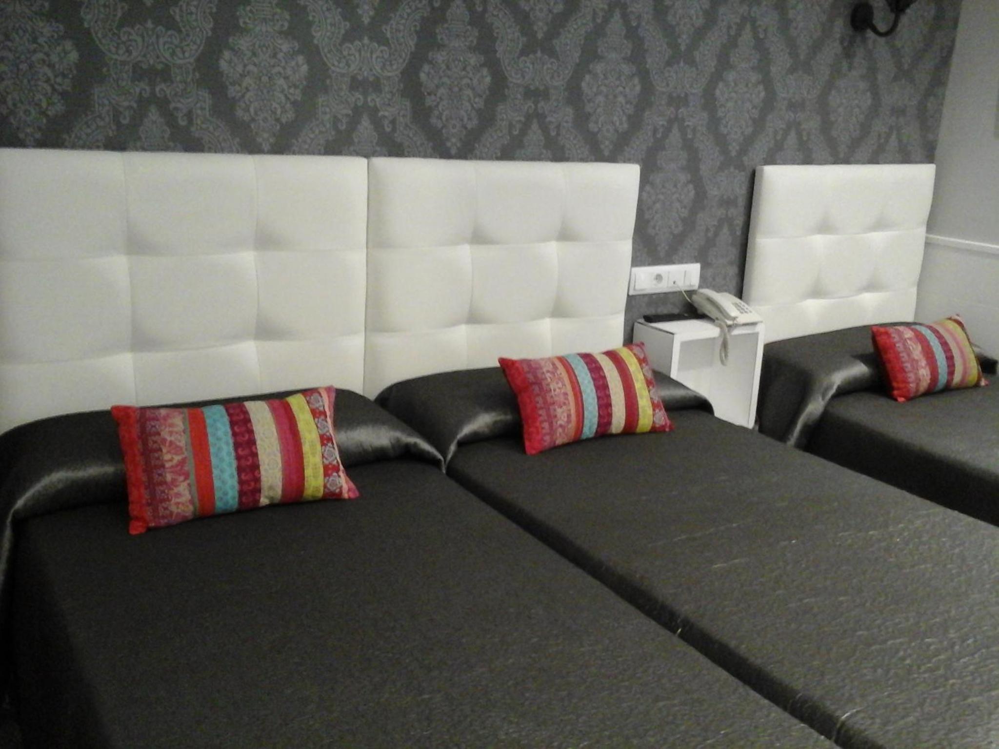 Triple Room - Photo 5