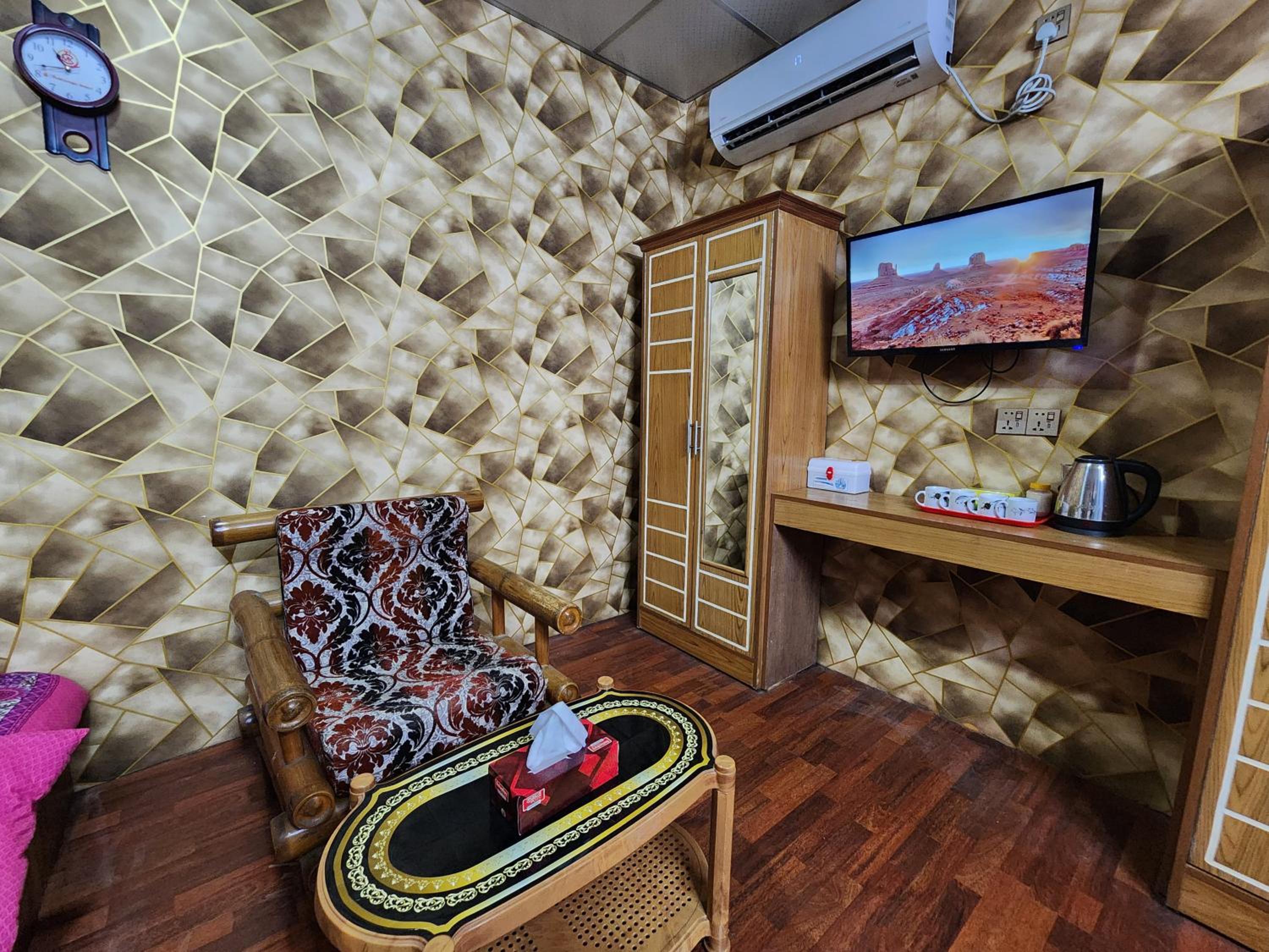 Double Room with Pool View photo 3