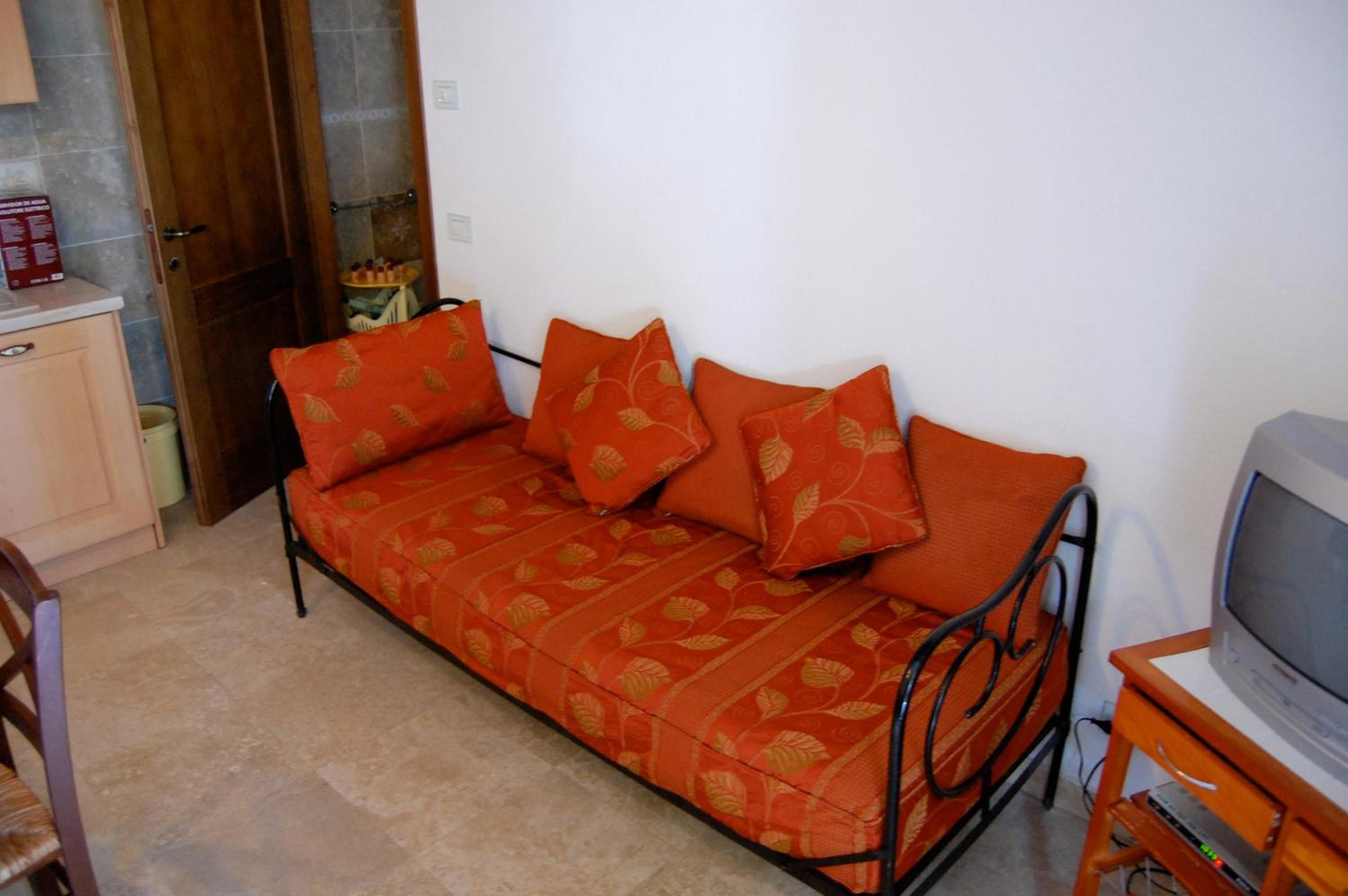 Apartment (3 Adults)
