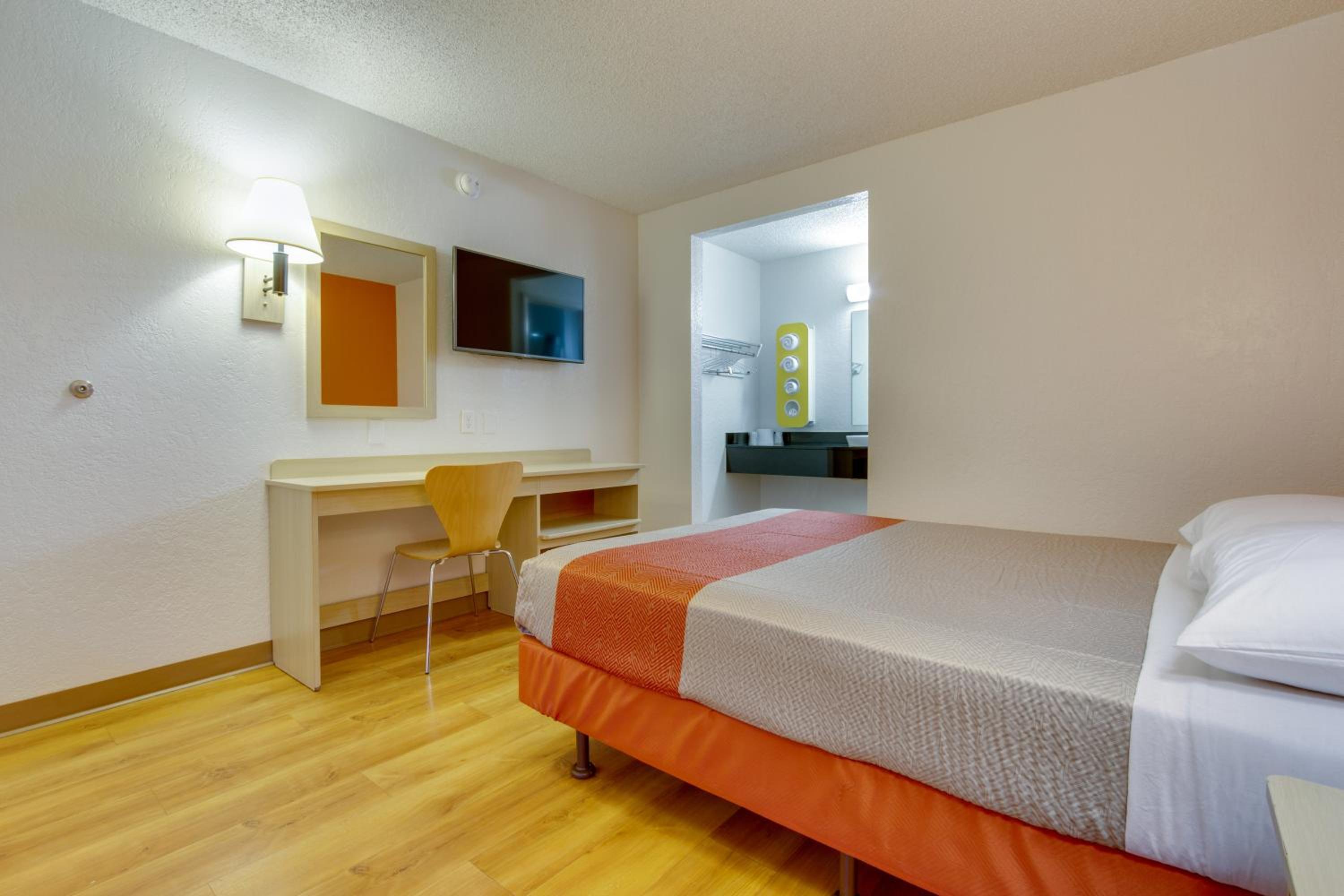 Double Room - Disability Access photo 1