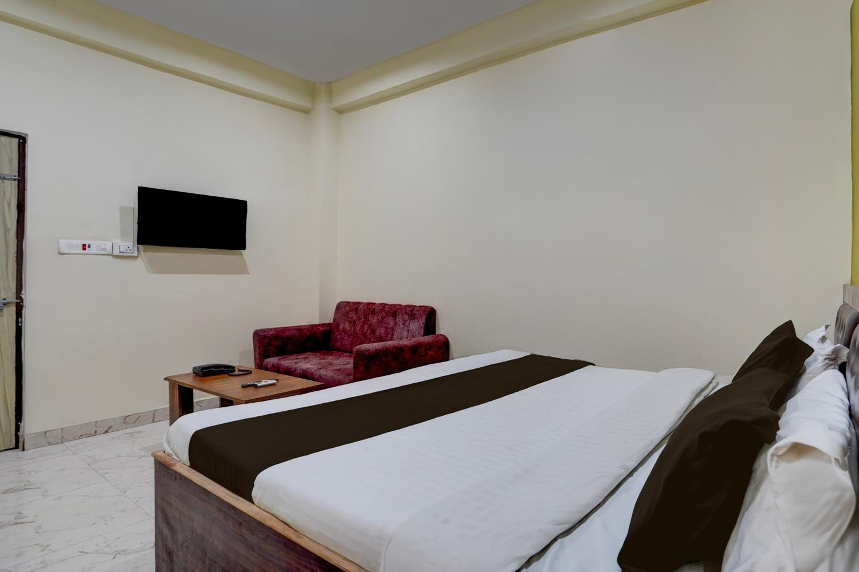 Triple Room with Balcony