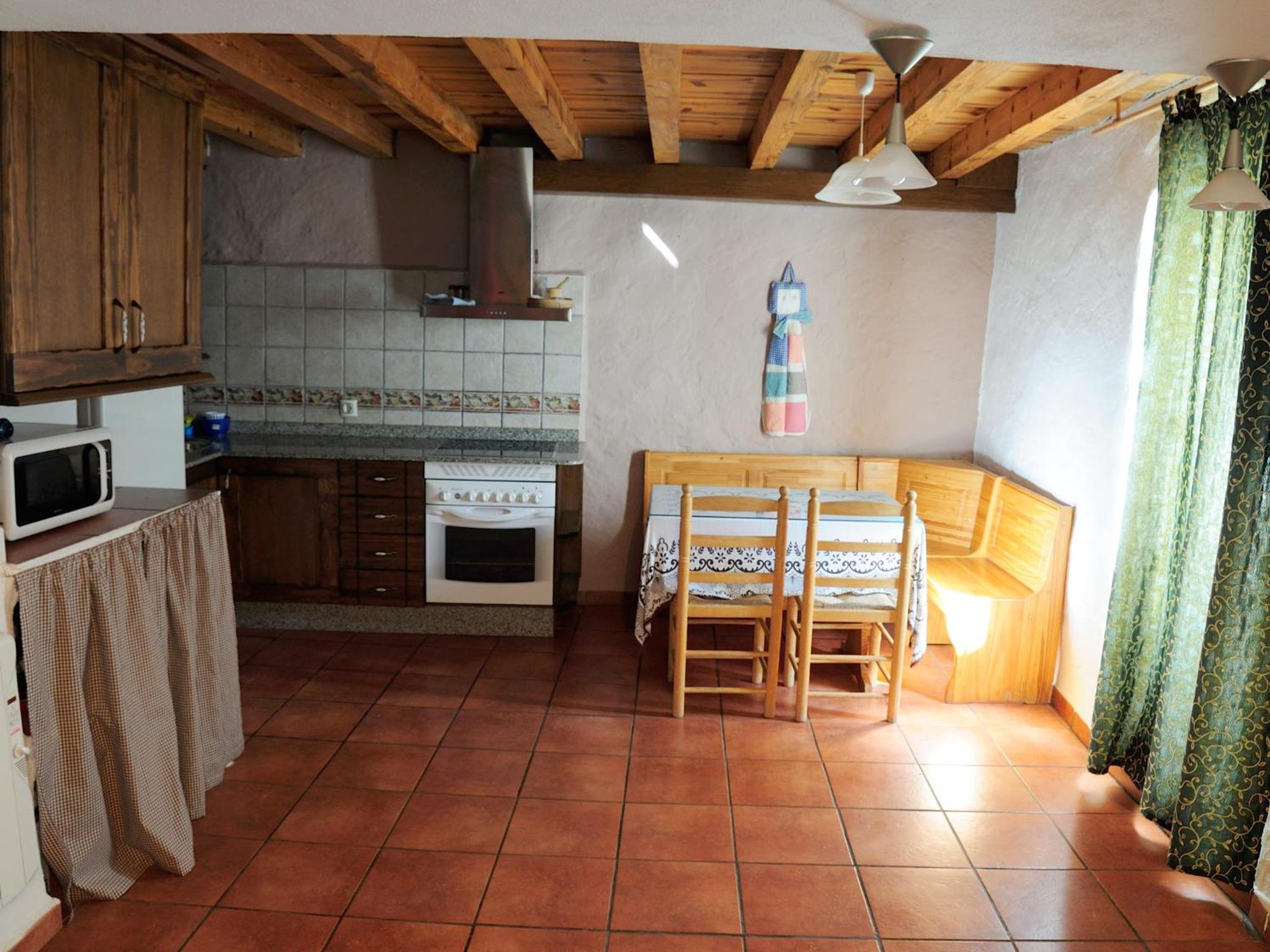 Two-Bedroom House - Photo 5