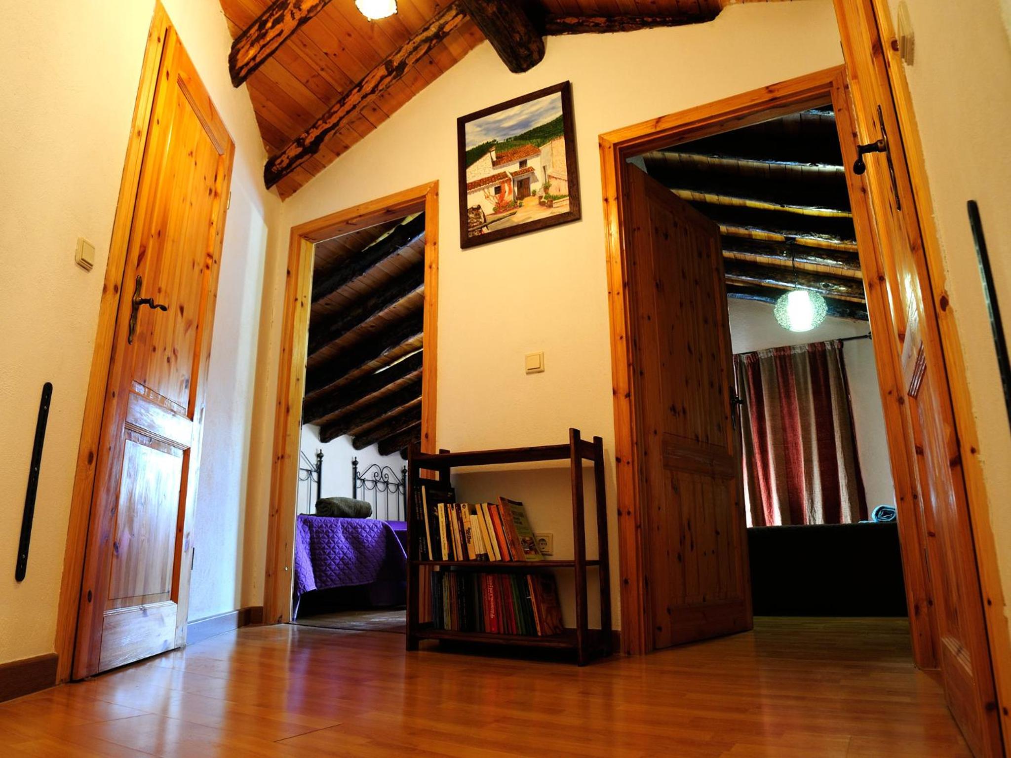 Two-Bedroom House - Photo 10