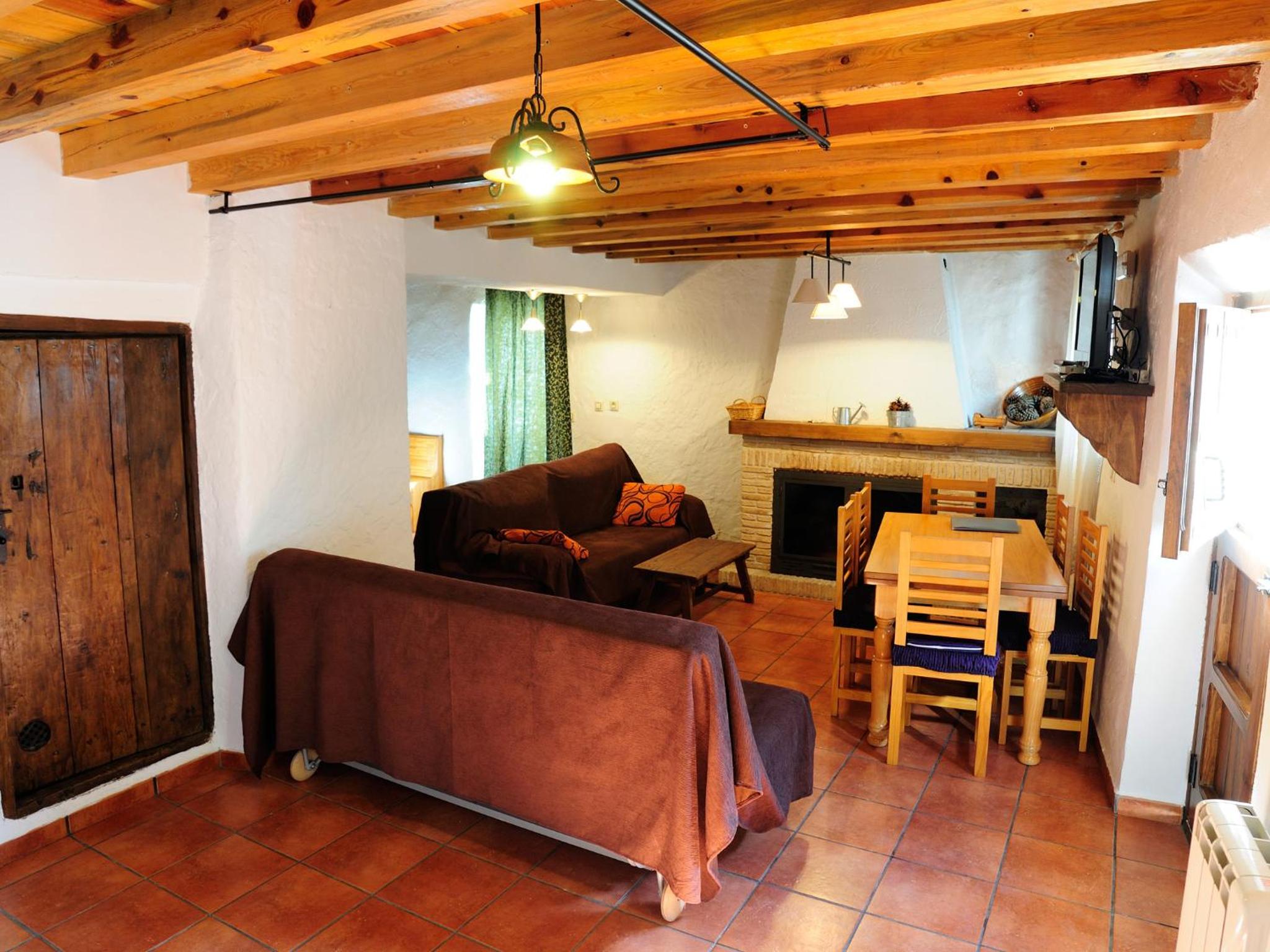 Two-Bedroom House - Photo 12
