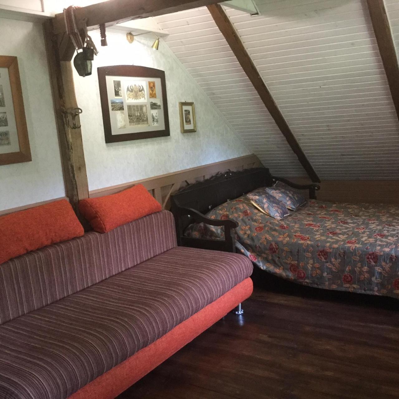 Family Room photo 3