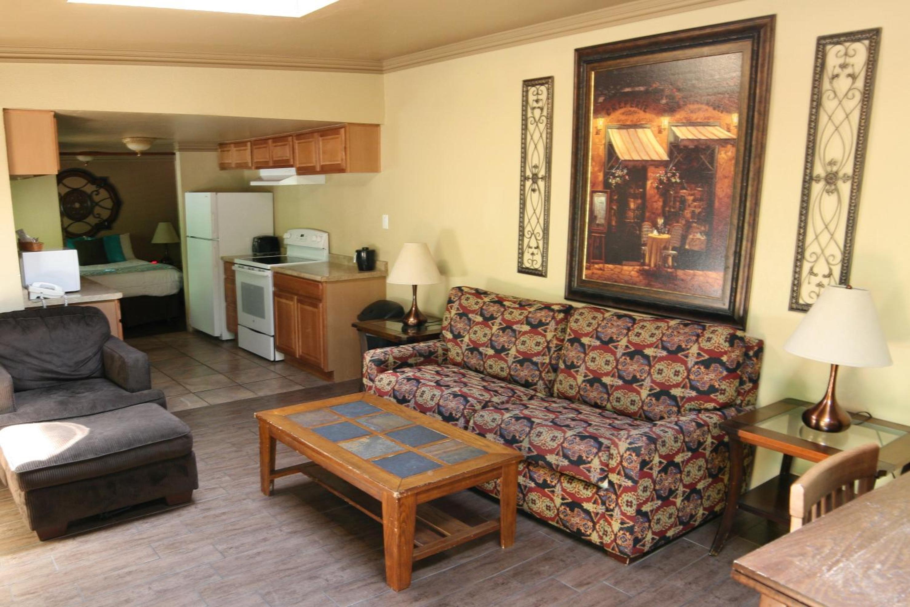 Deluxe Family Suite #20