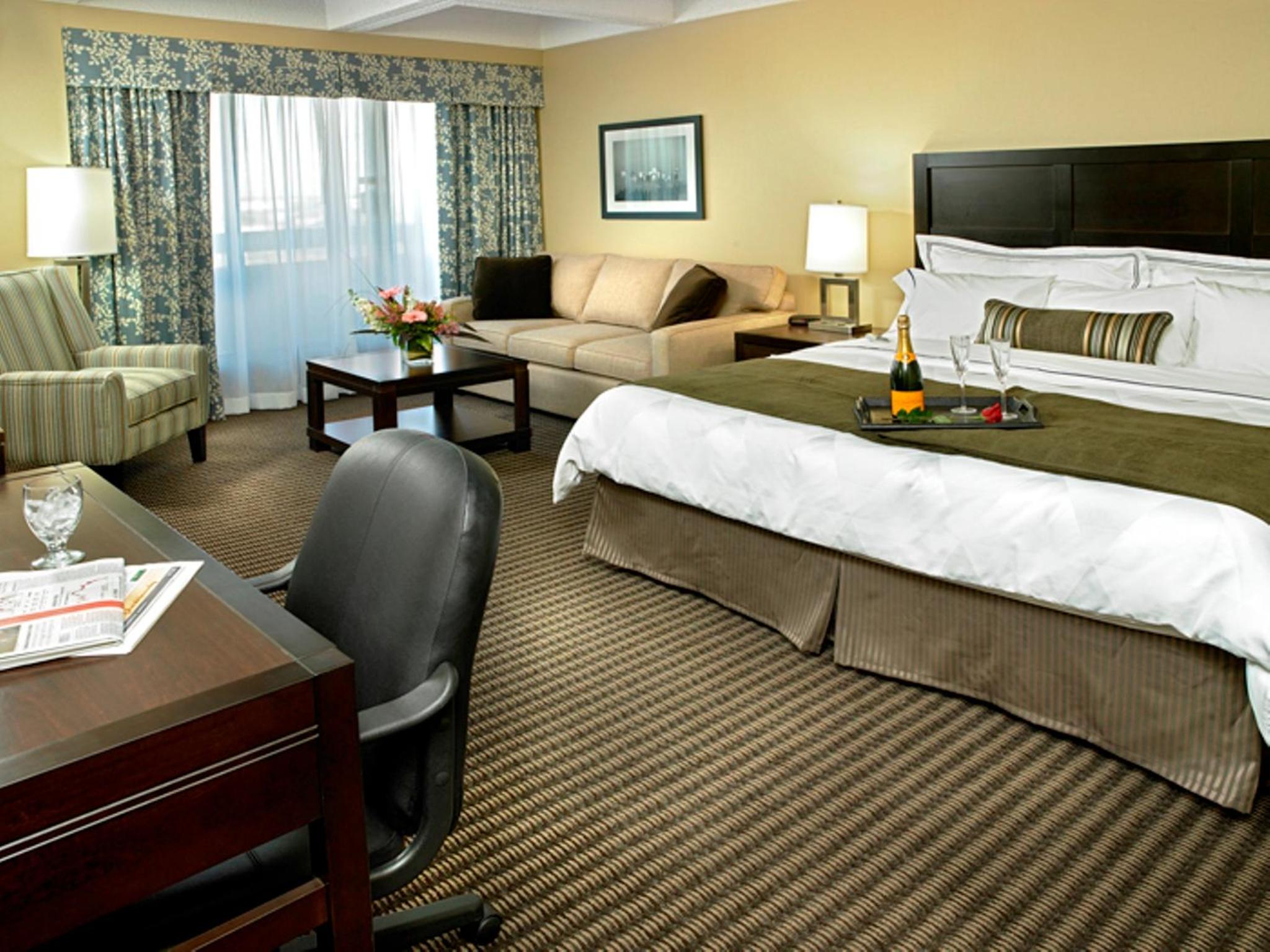 King Room - Non-Smoking - Photo 1