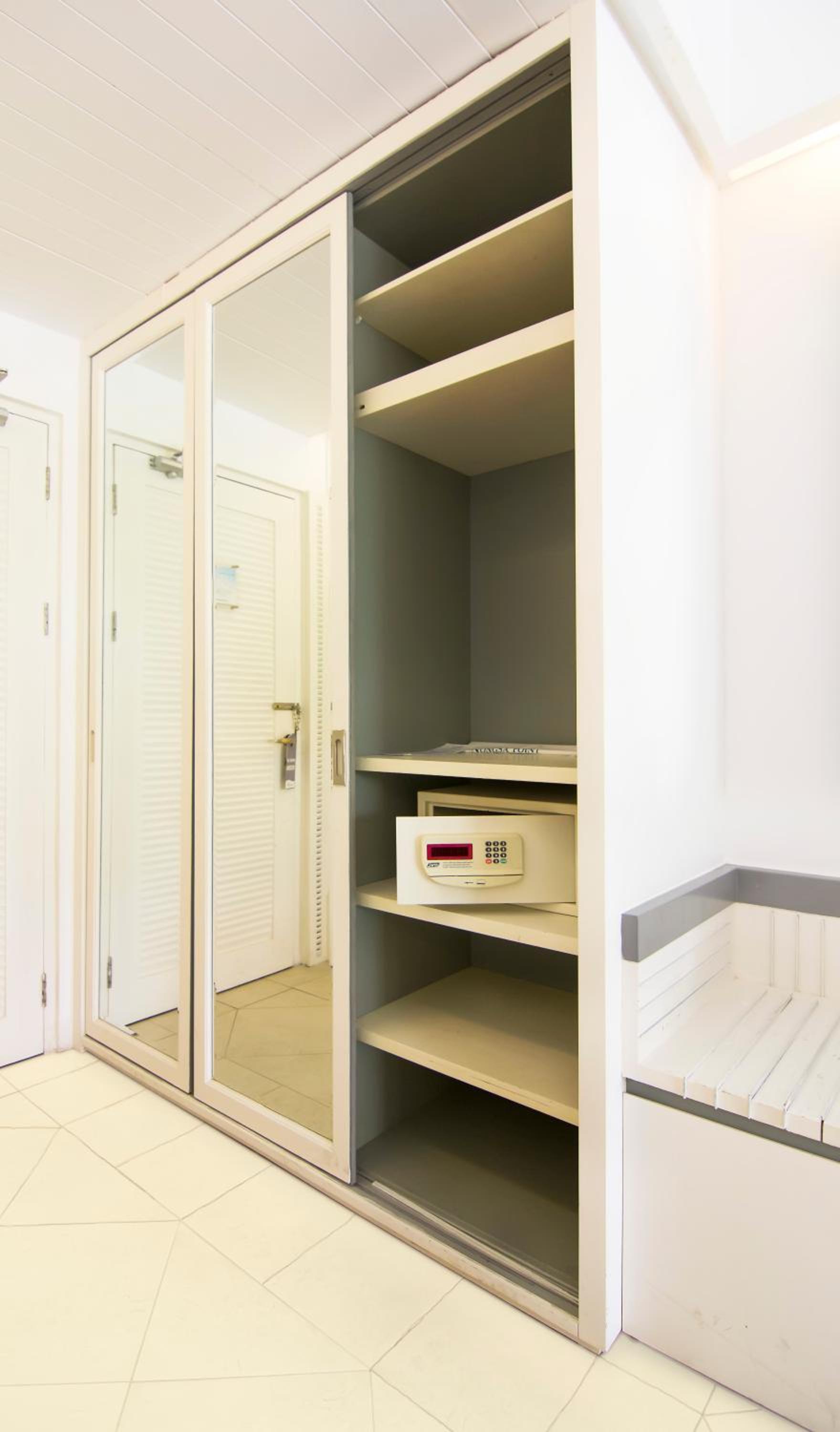 Deluxe Room with Garden View - Photo 16