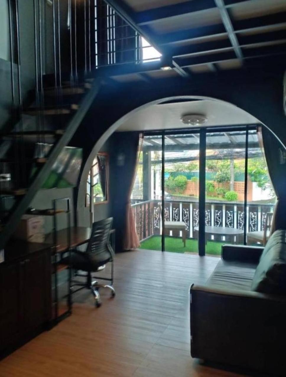 One-Bedroom House photo 1