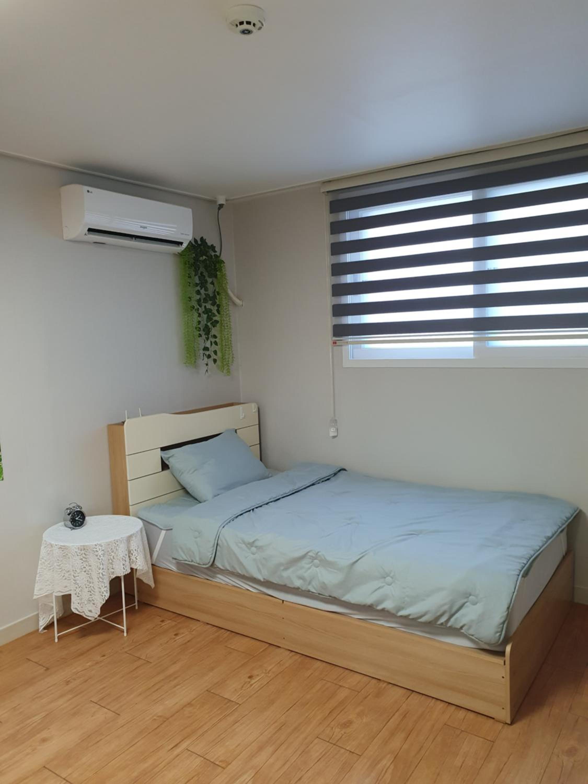 Large Single Room