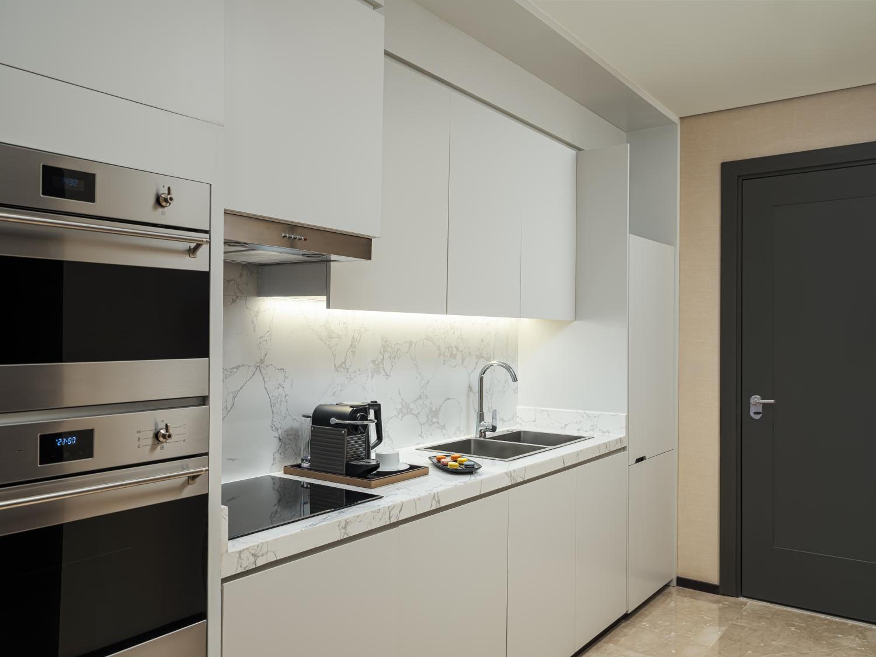 Three-Bedroom Presidential Suite Kaaba View