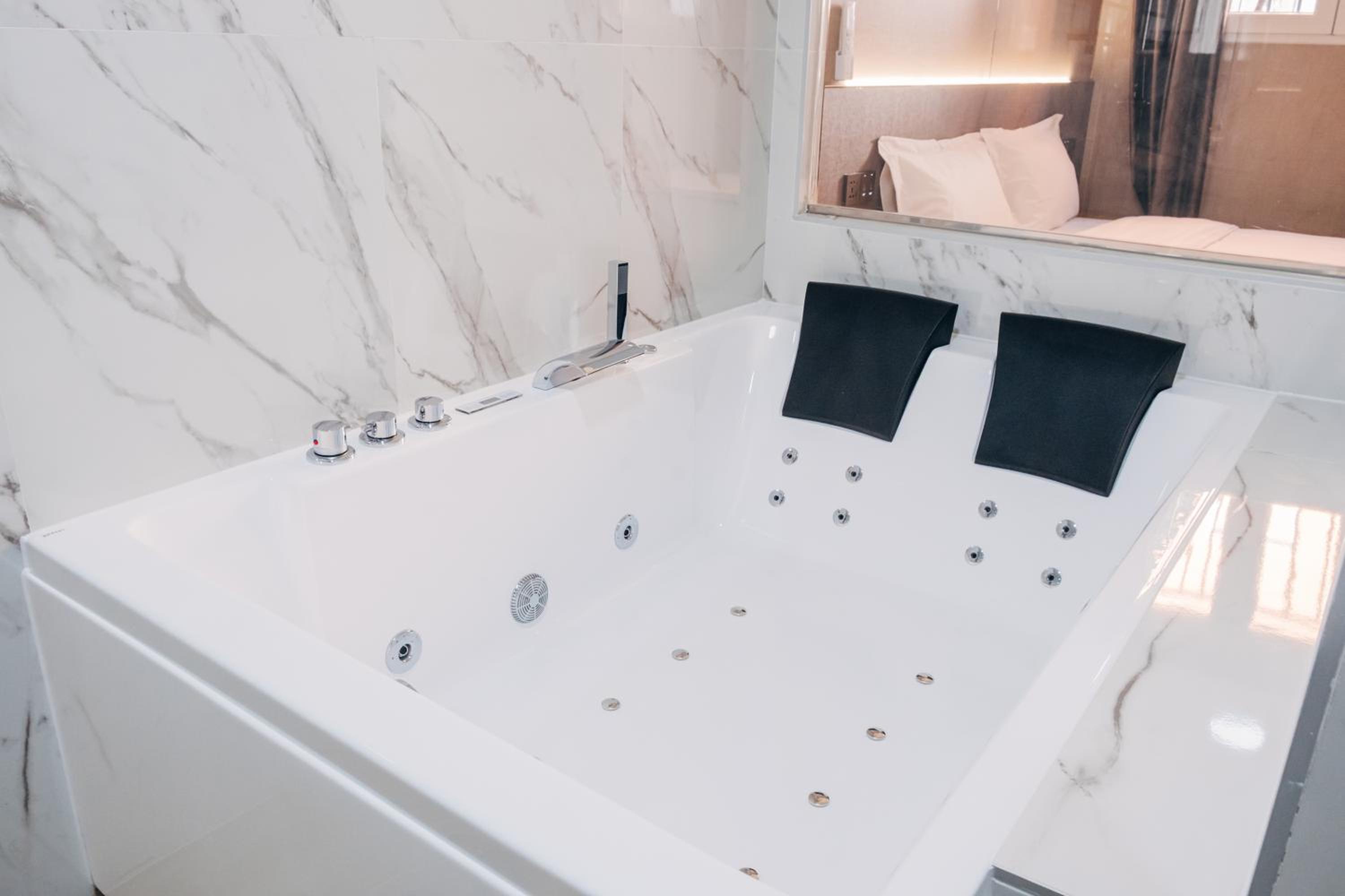 Double Room with Spa Bath