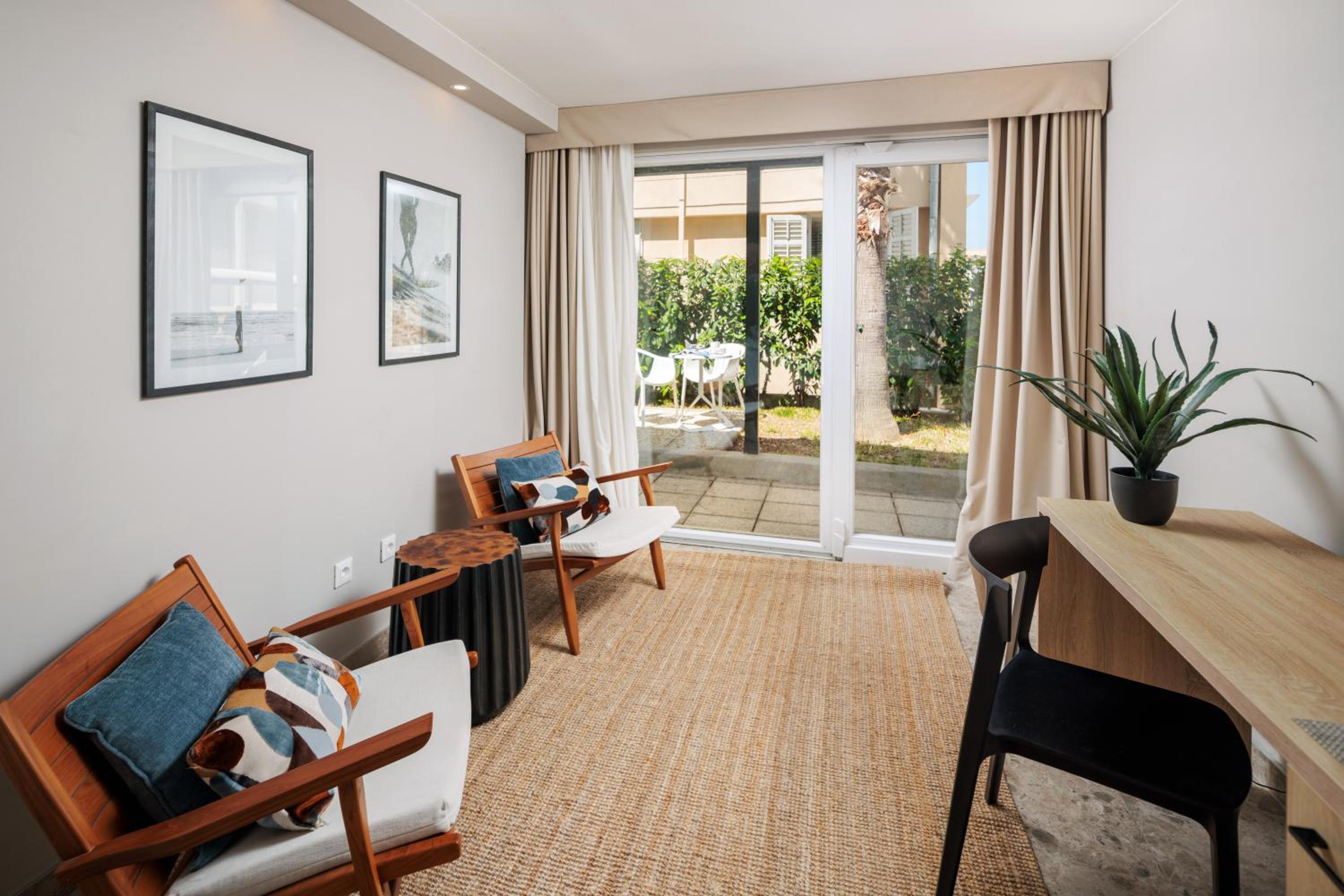 Double Room with Garden View photo 3