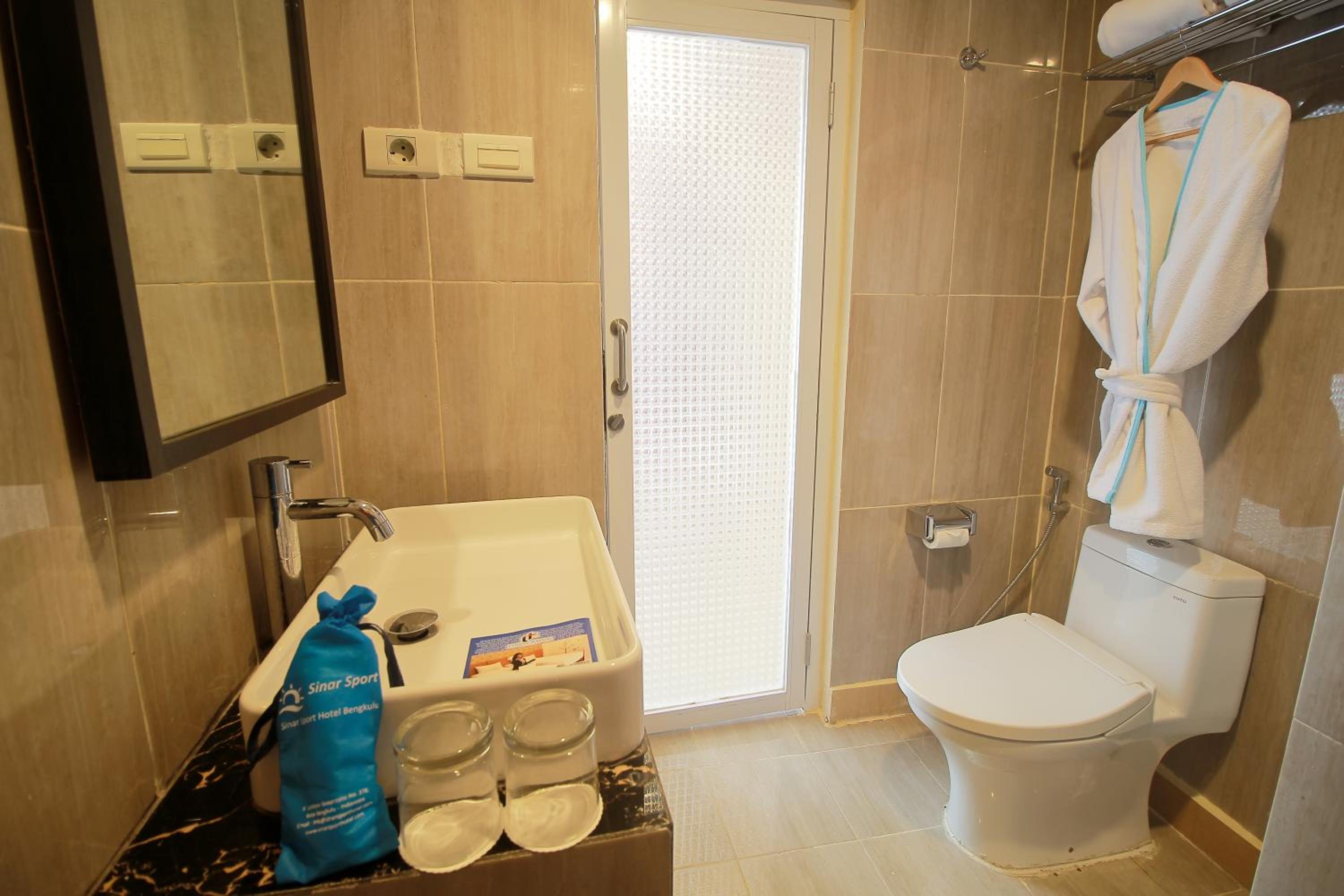 Standard Double or Twin Room photo 2
