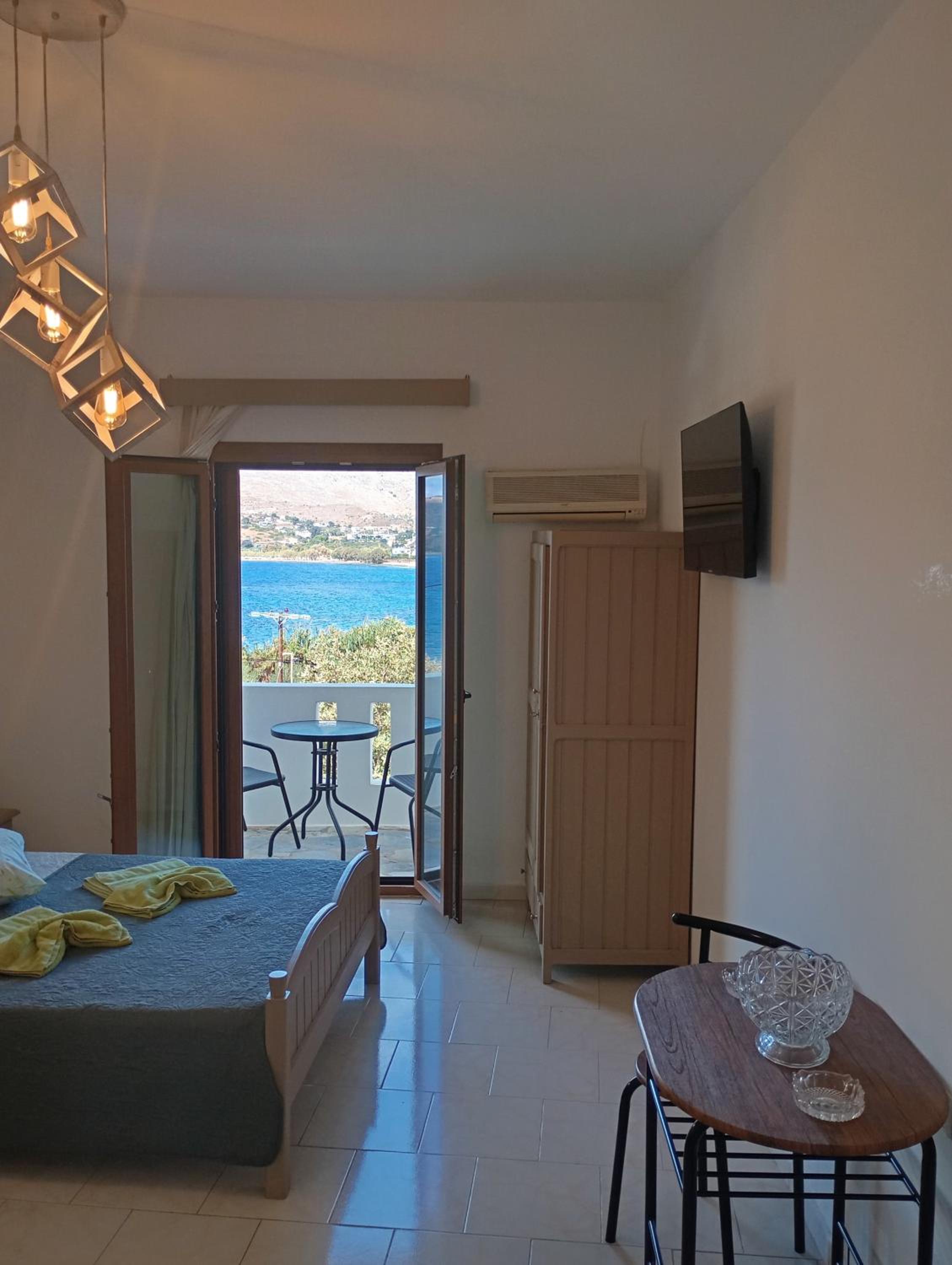 Studio with Sea View photo 2