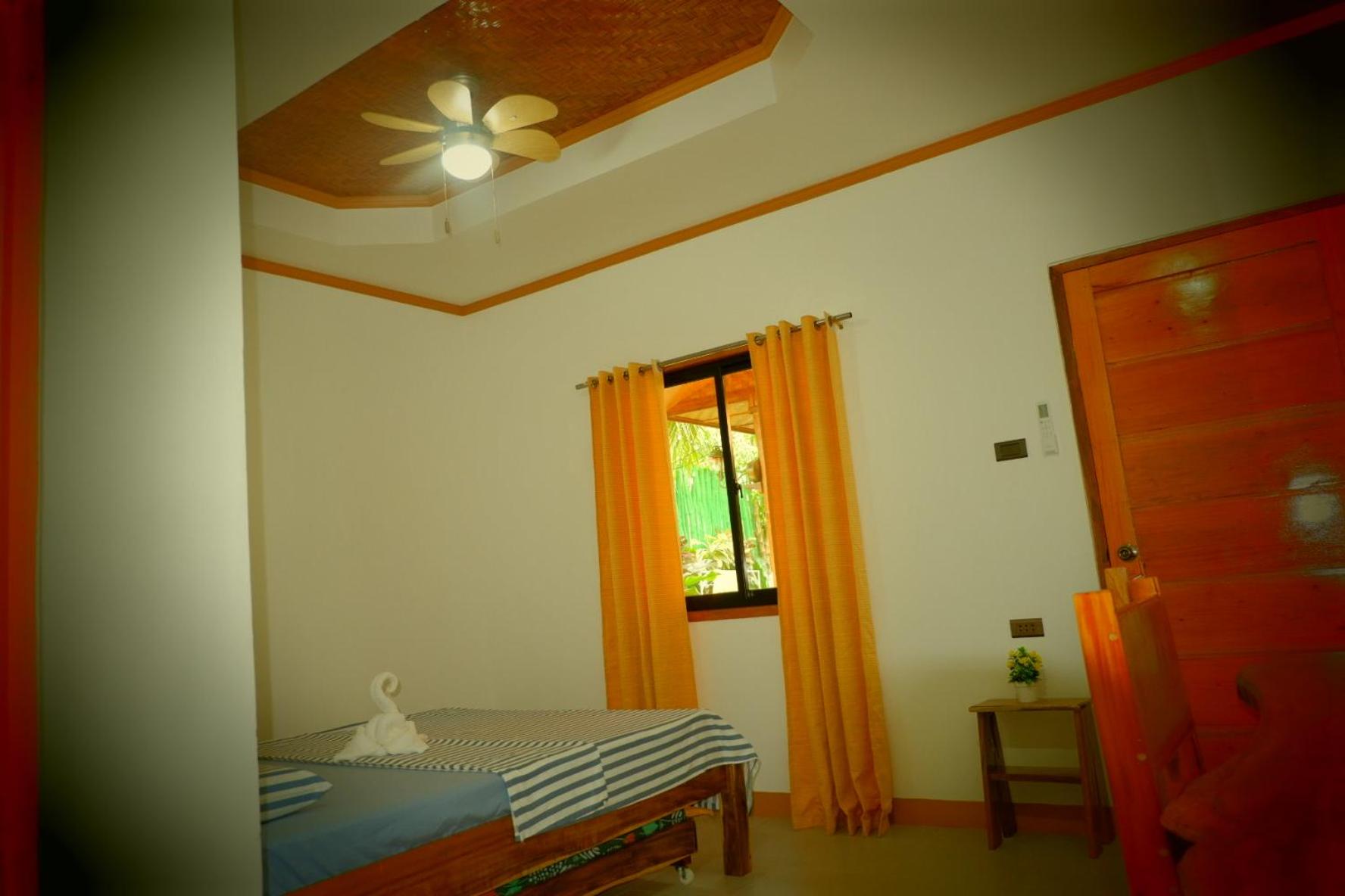 One-Bedroom House photo 3