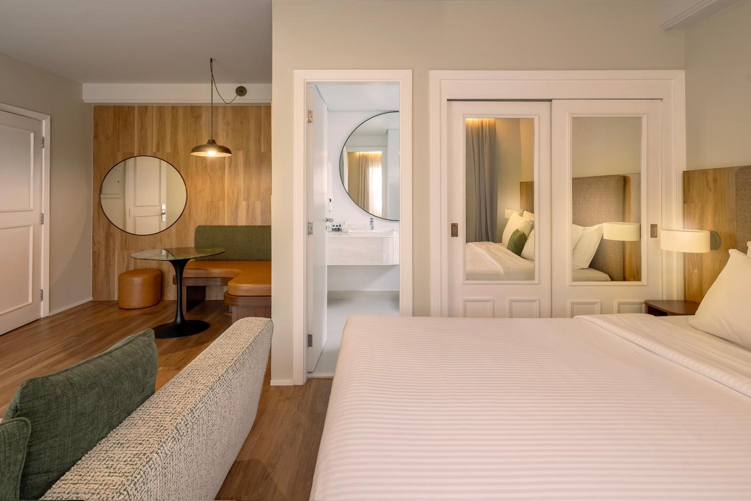 Executive Suite