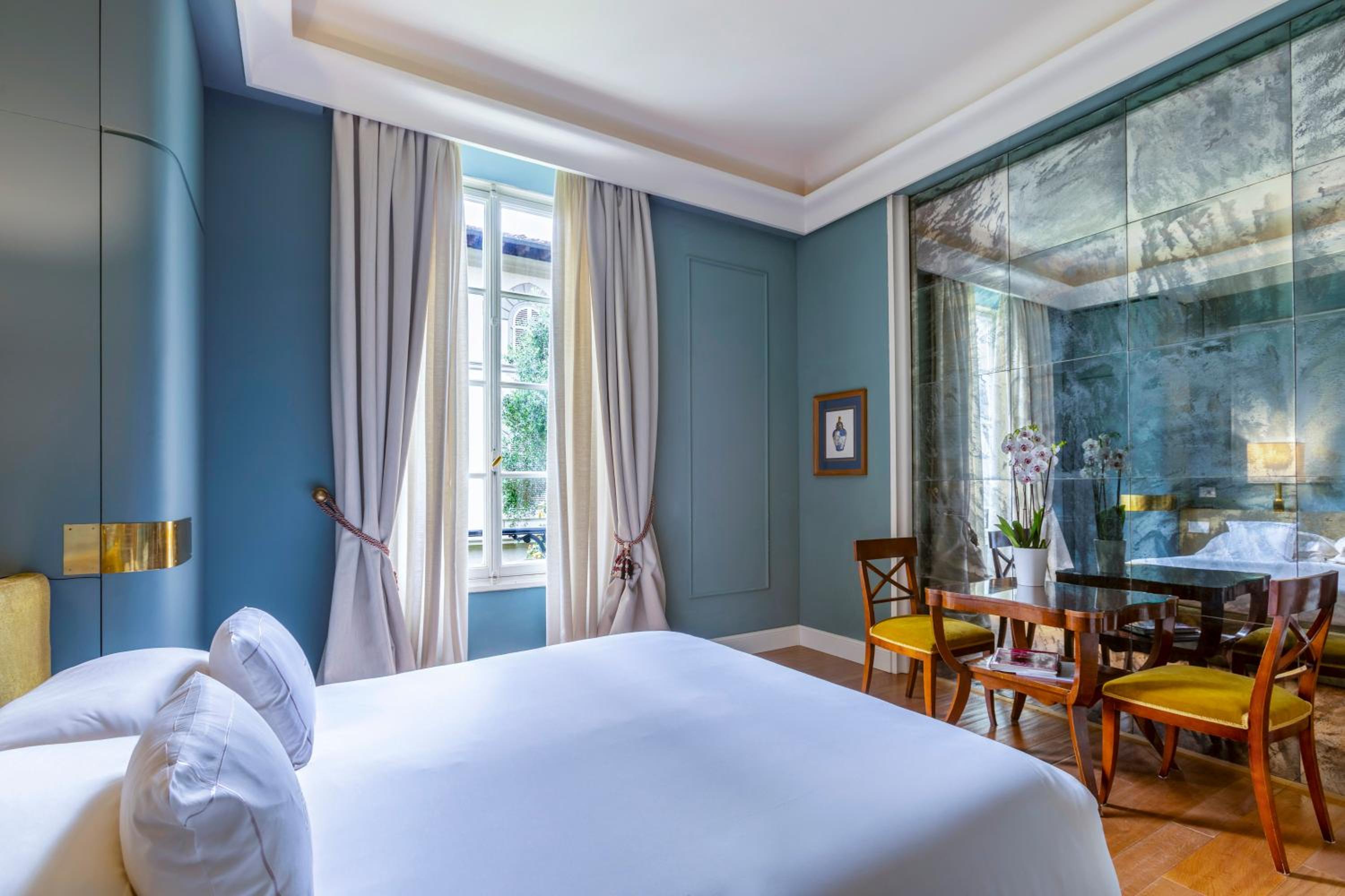 Deluxe Double Room - Photo 1