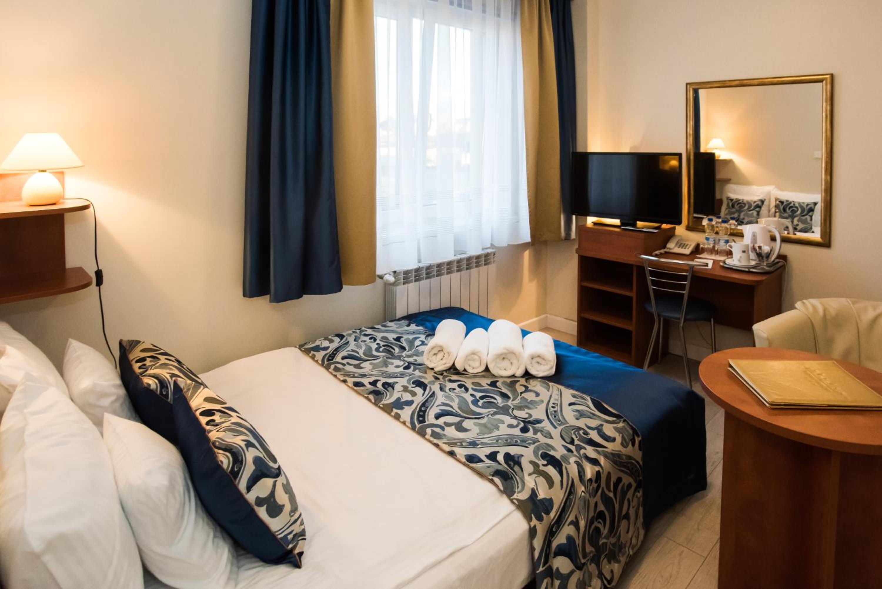Single Room photo 2
