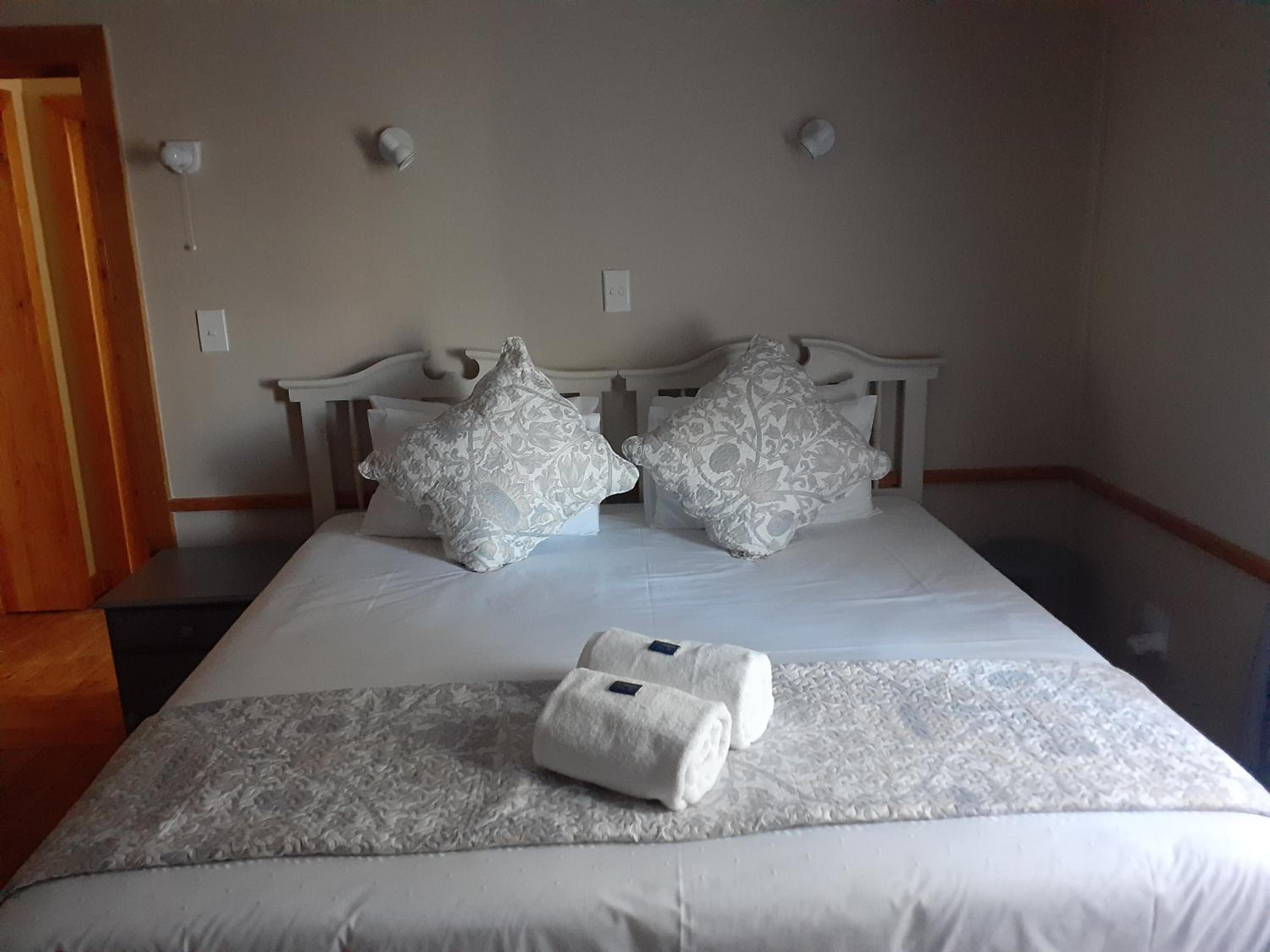 Double Room with Private Bathroom photo 1