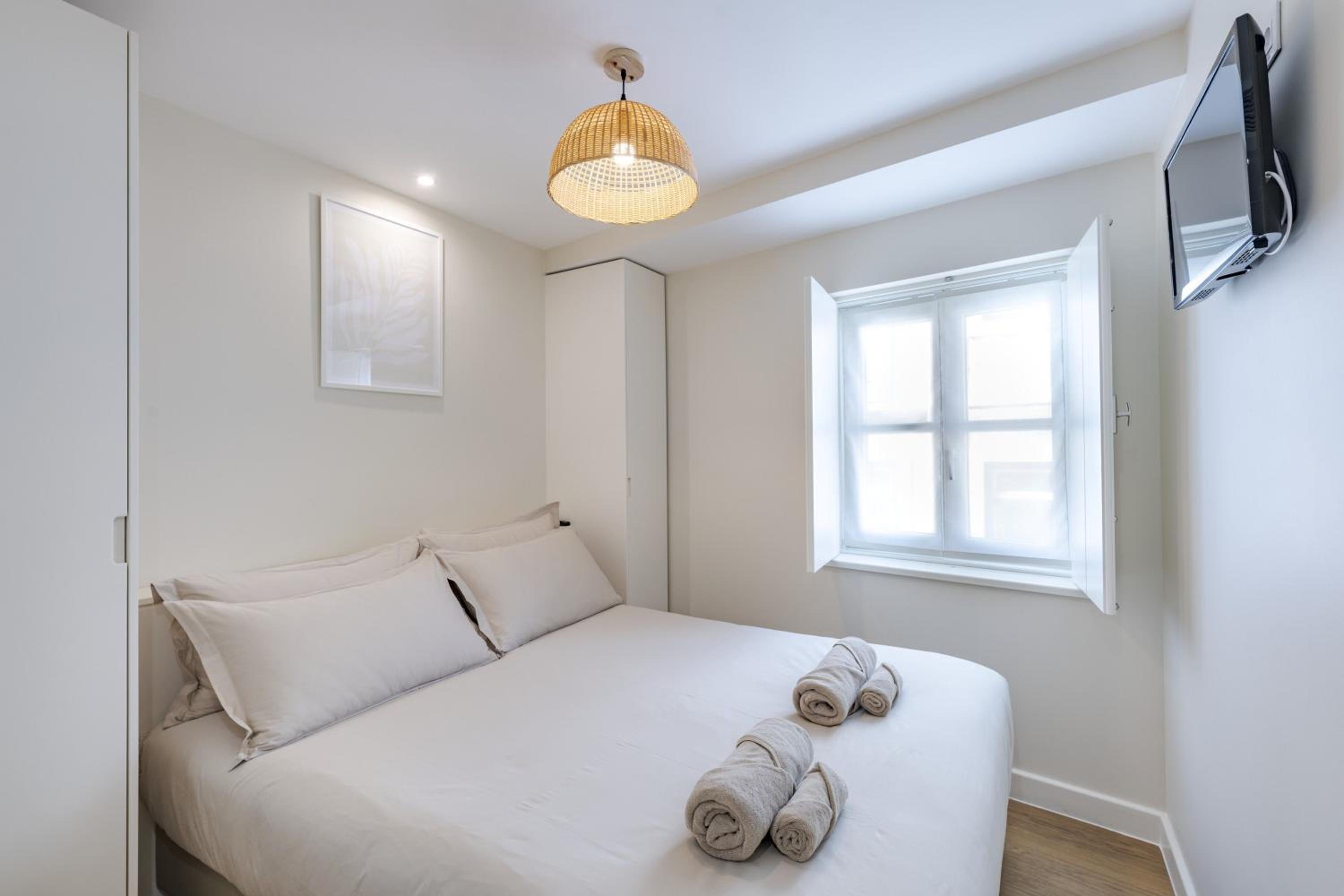 Double Room with Private Bathroom - First Floor